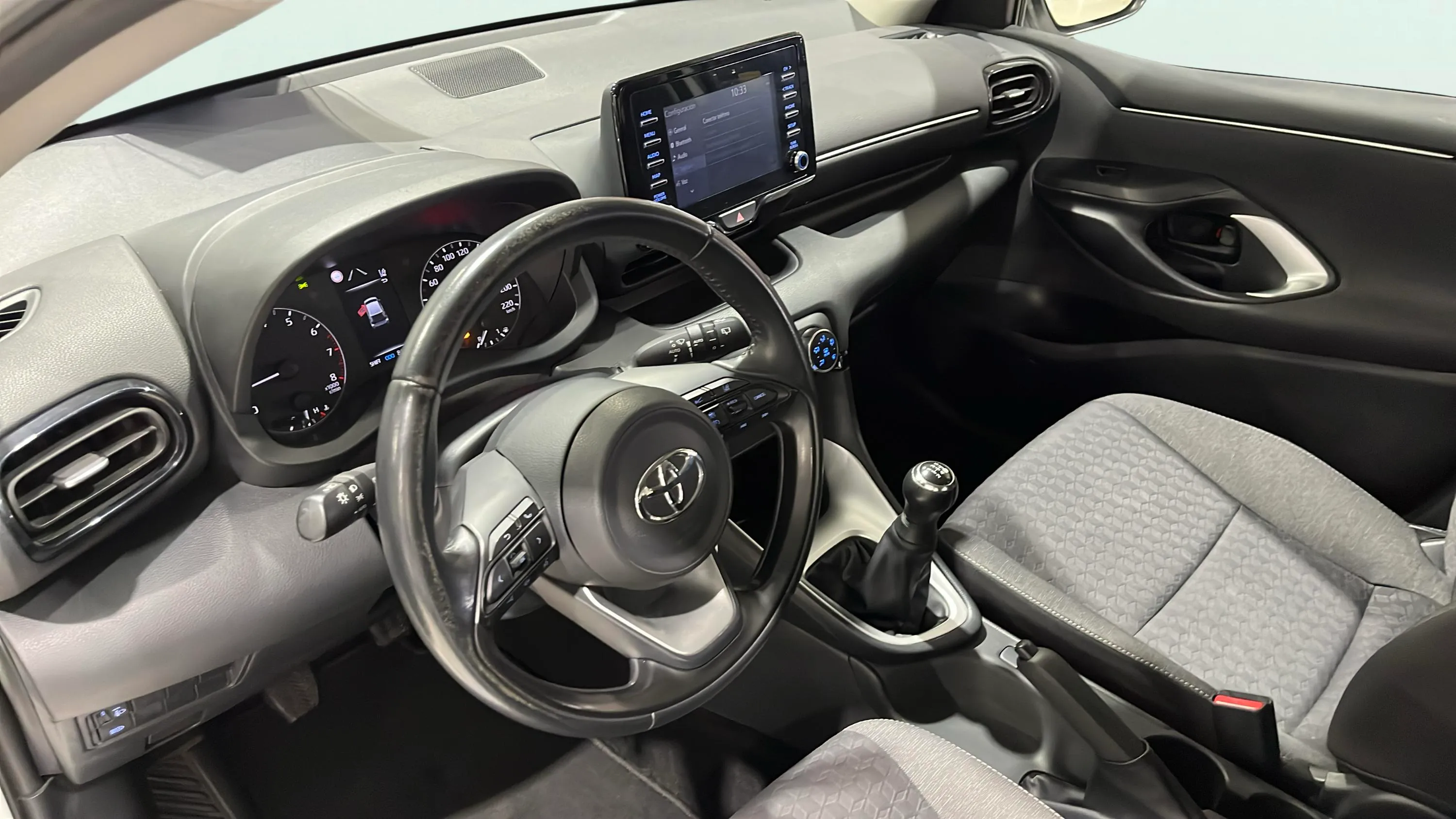 Toyota Yaris 1.0 70 Active - foto 10