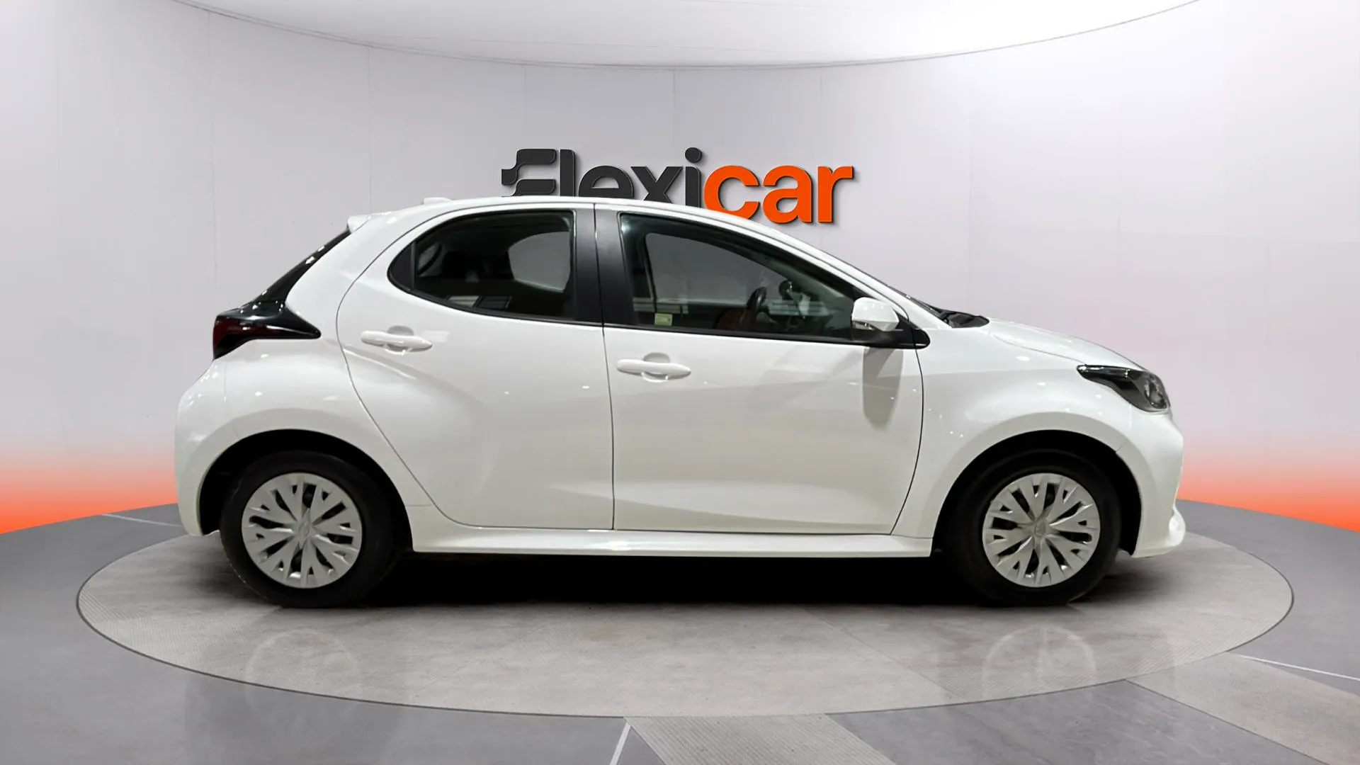 Toyota Yaris 1.0 70 Active - foto 5