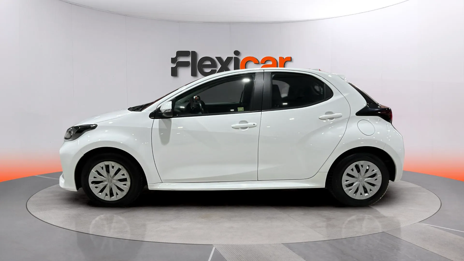 Toyota Yaris 1.0 70 Active - foto 4