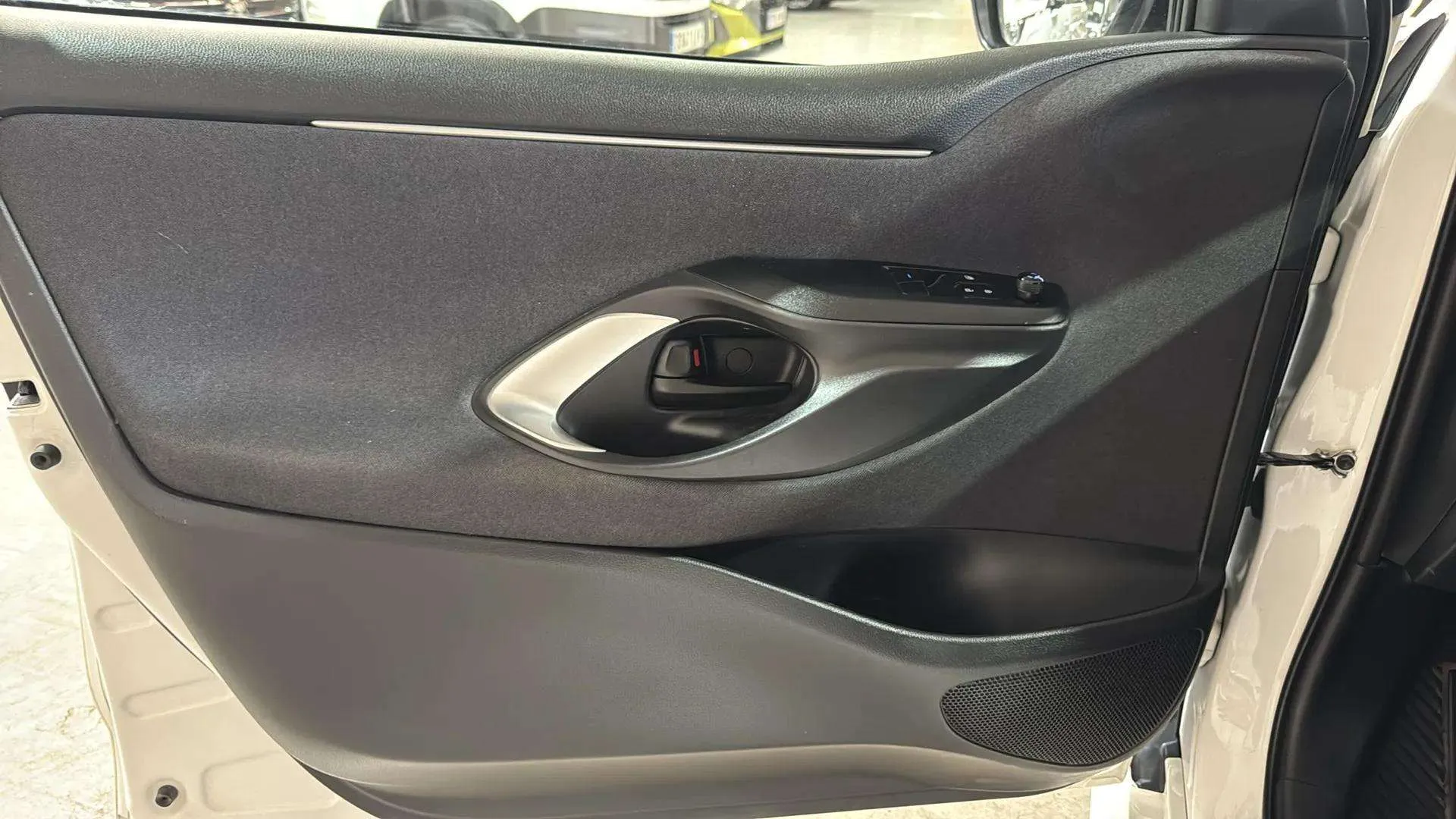 Toyota Yaris 1.5 110 Active - foto 23