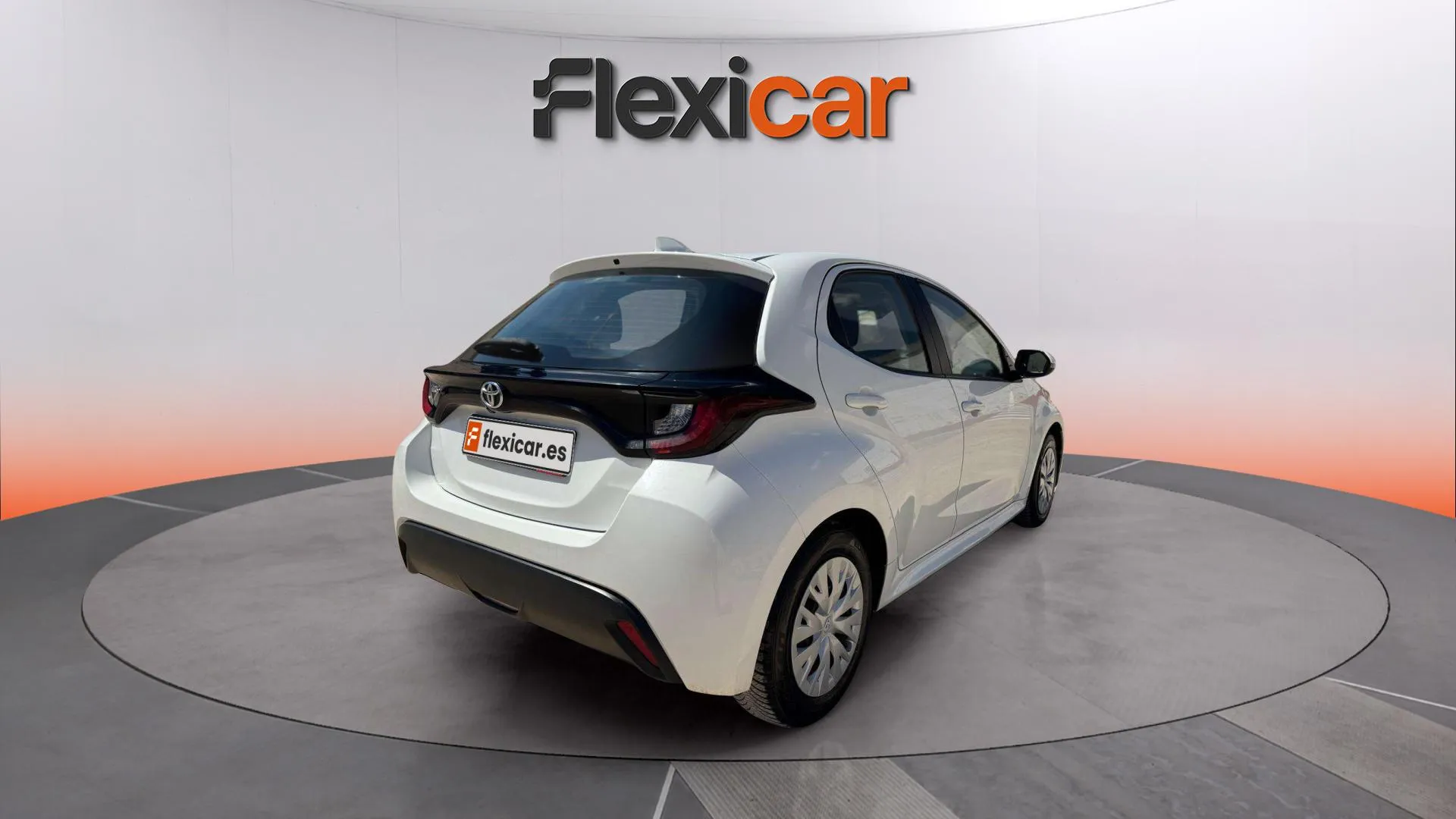 Toyota Yaris 1.0 70 Active - foto 7
