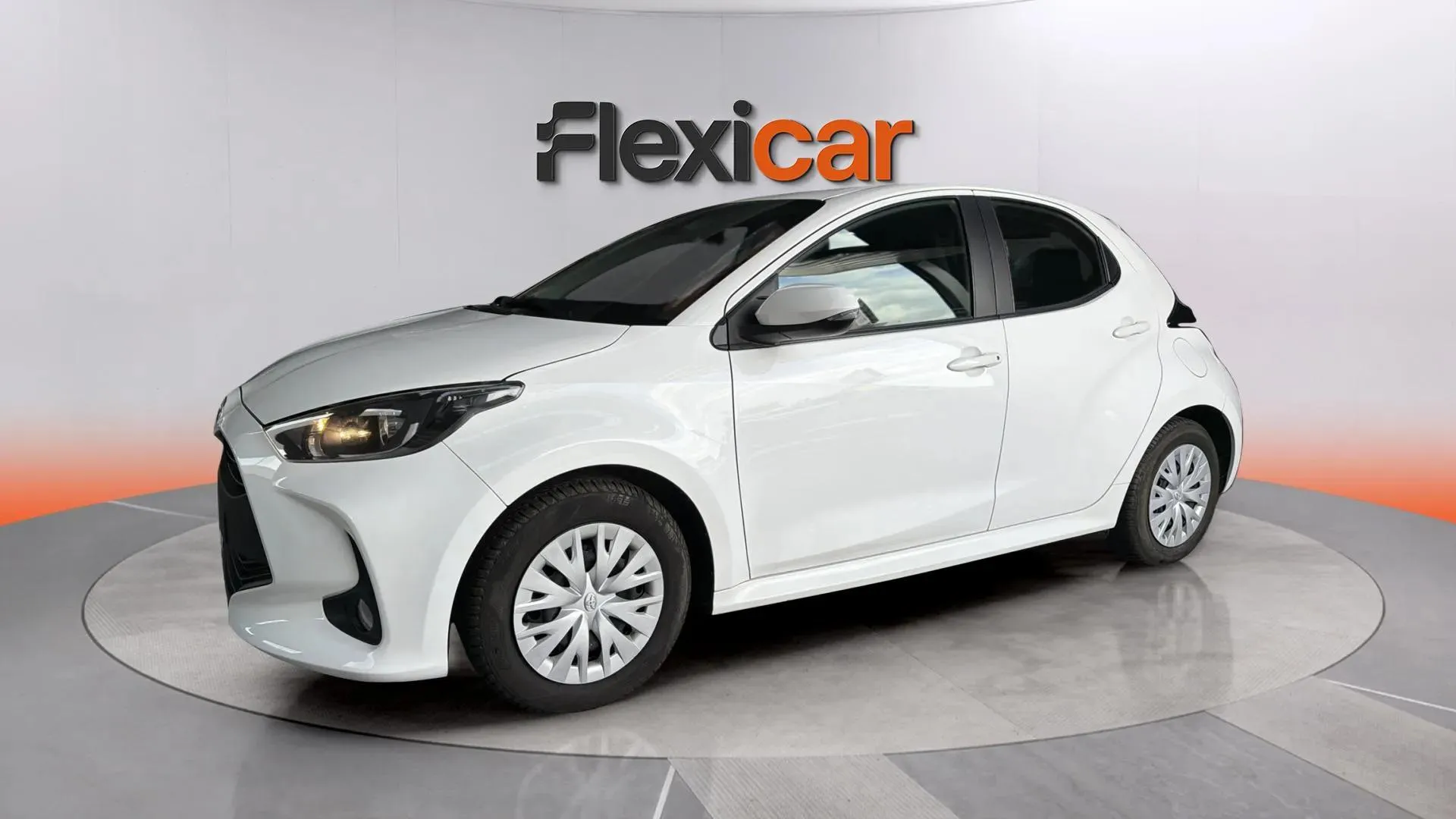 Toyota Yaris 1.0 70 Active - foto 9