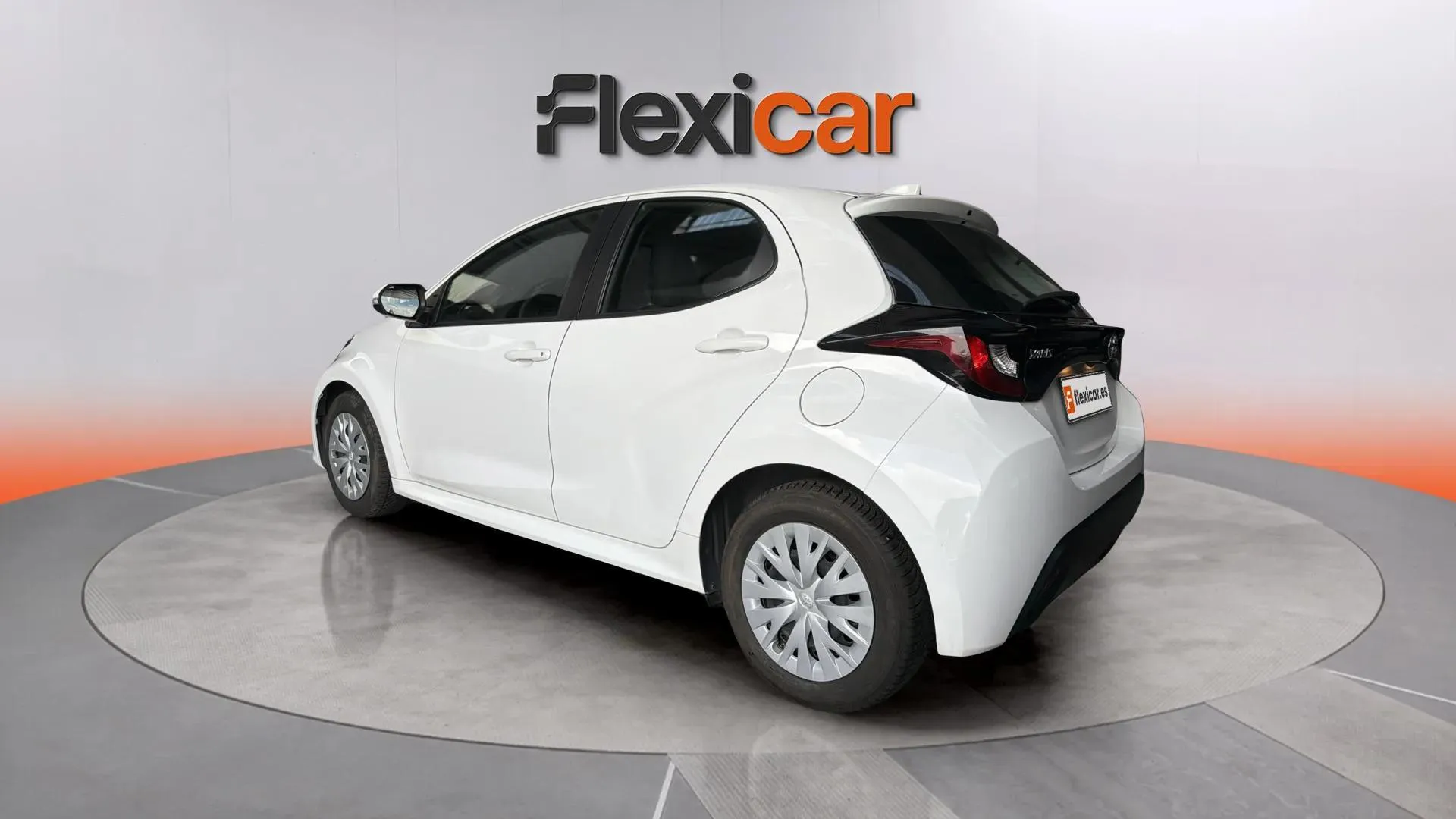 Toyota Yaris 1.0 70 Active - foto 10