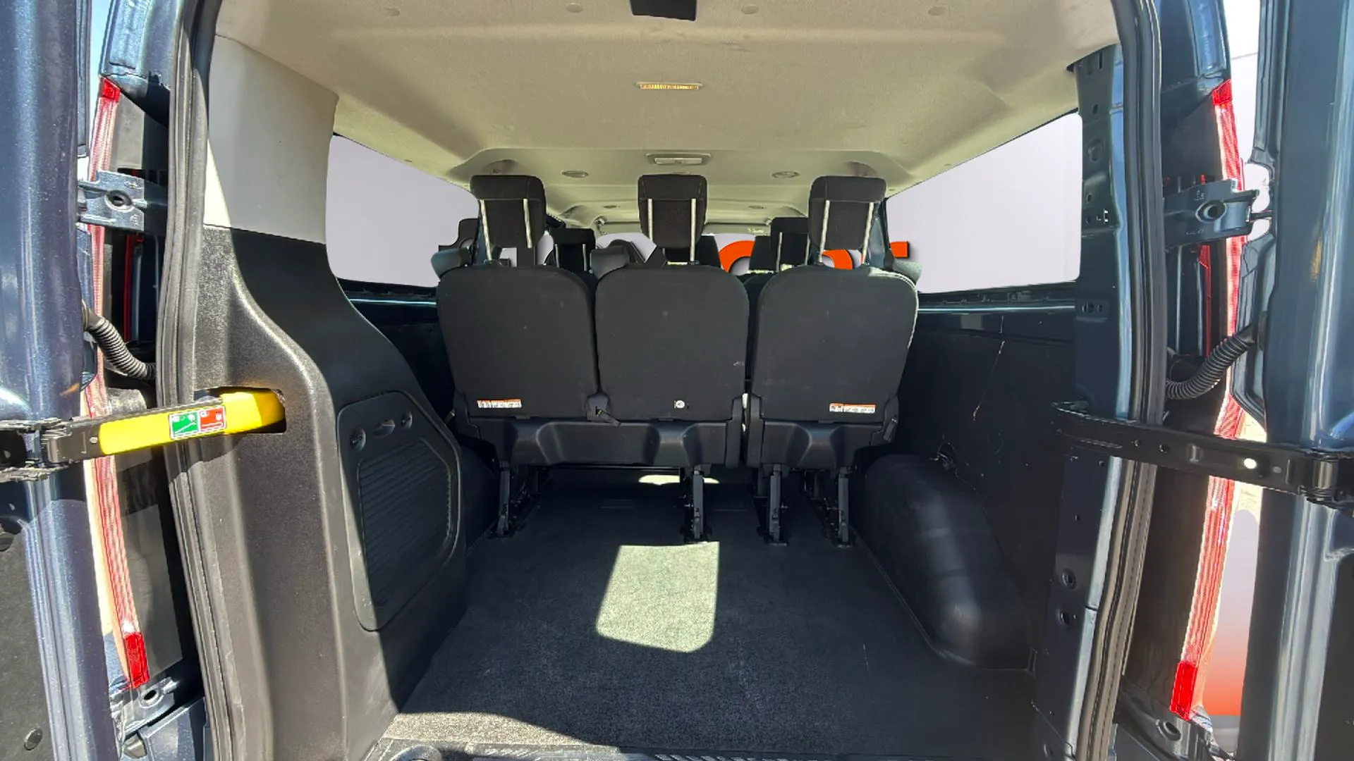 Ford Transit Custom Kombi FT 320 L2 Trend 2.0 EcoBlue - foto 24