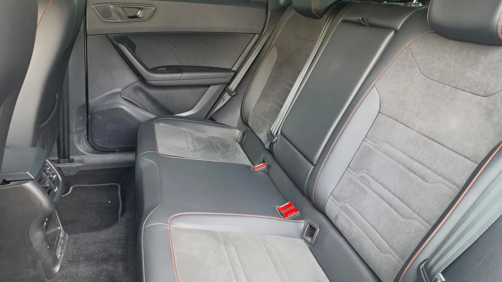 SEAT Ateca 1.5 TSI DSG FR XM - foto 16