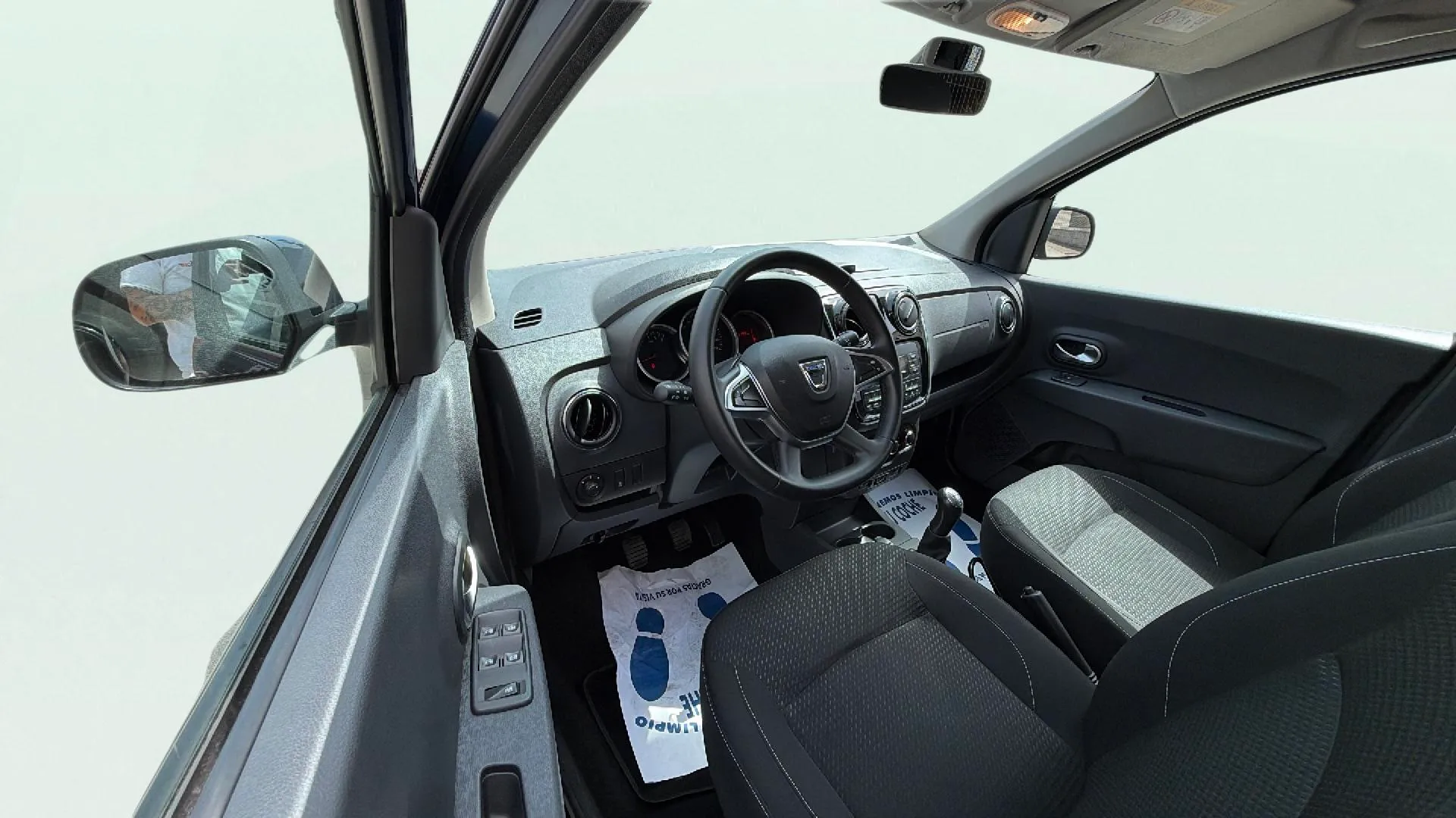 Dacia Lodgy Laureate TCe 7 plazas - foto 9