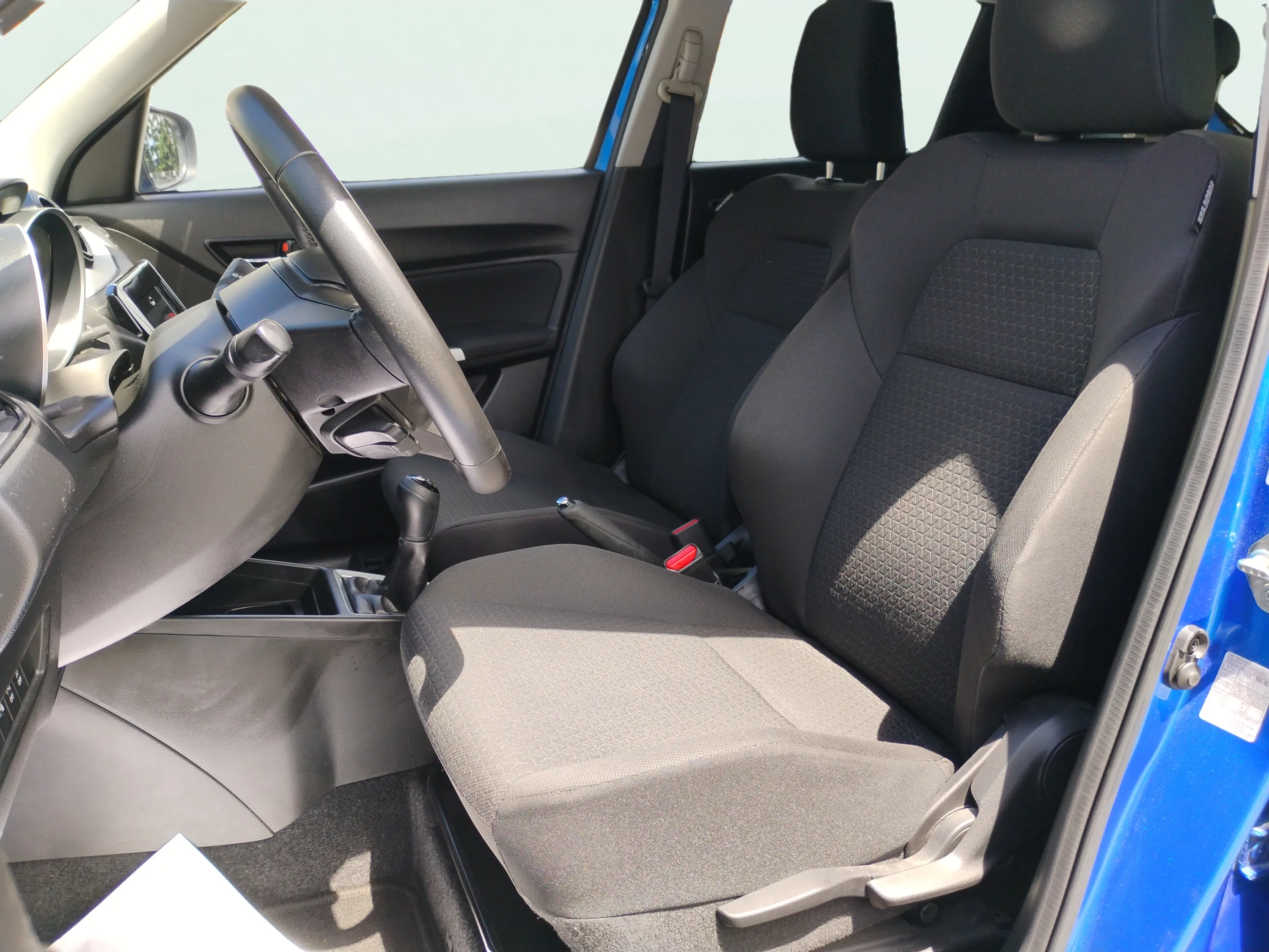 Suzuki Swift 1.2 GLE Mild Hybrid - foto 11