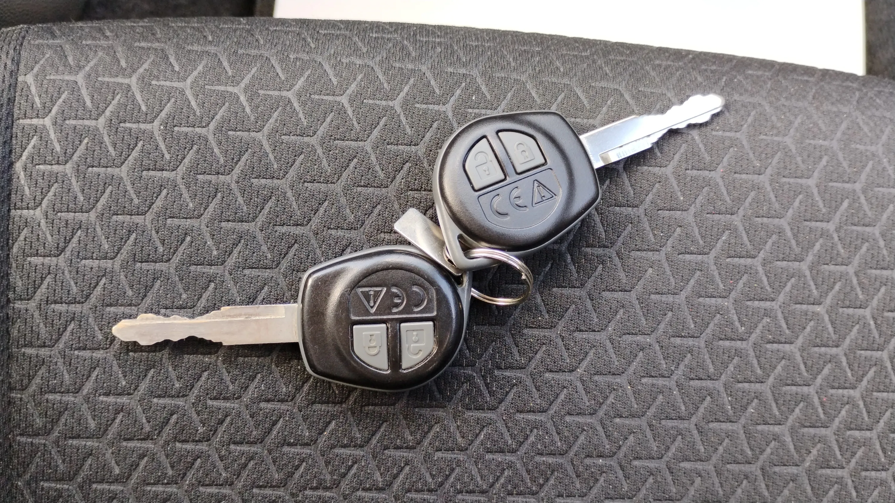 Suzuki Swift 1.2 GLE Mild Hybrid - foto 26