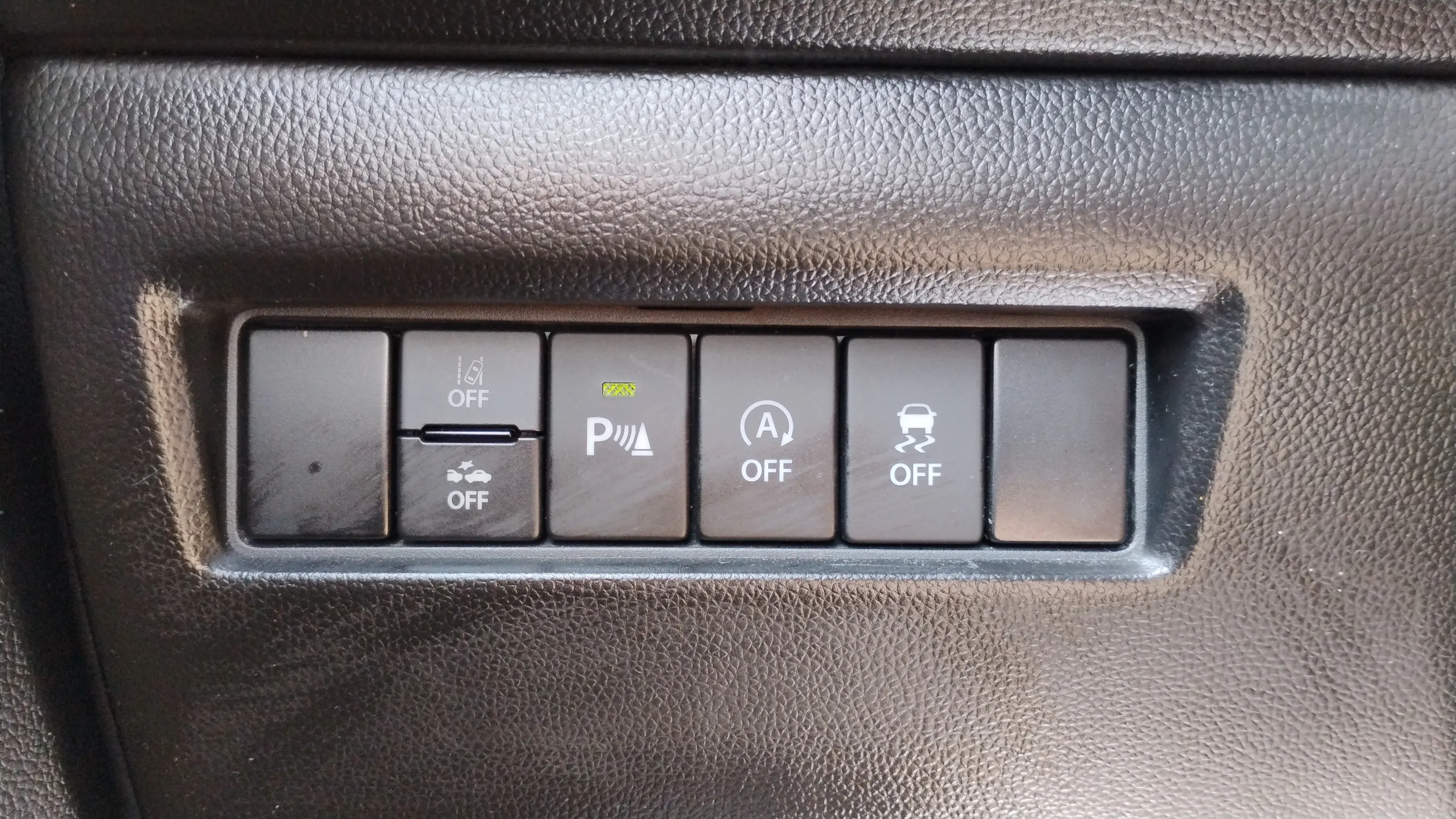 Suzuki Swift 1.2 GLE Mild Hybrid - foto 9