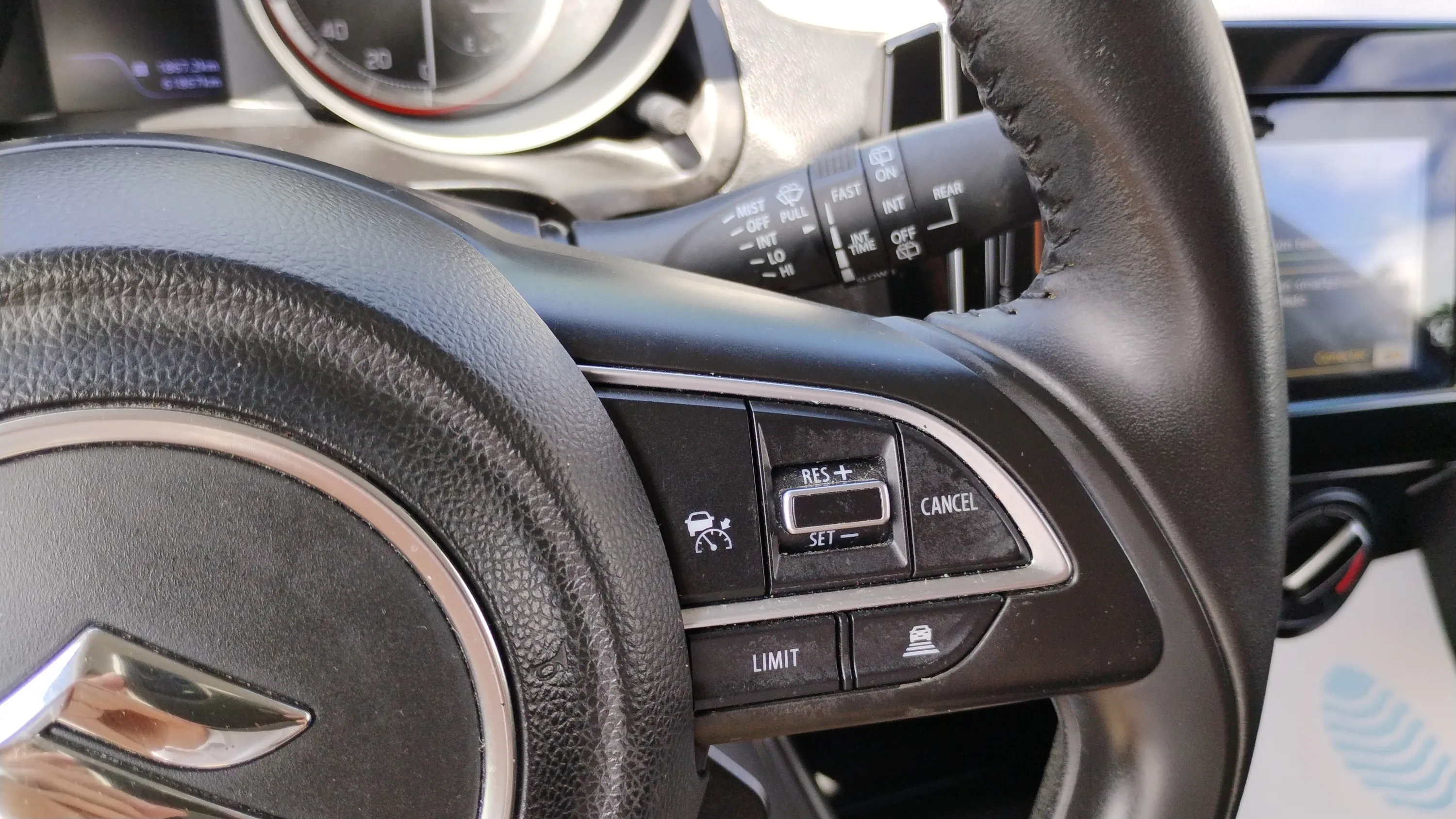 Suzuki Swift 1.2 GLE Mild Hybrid - foto 17