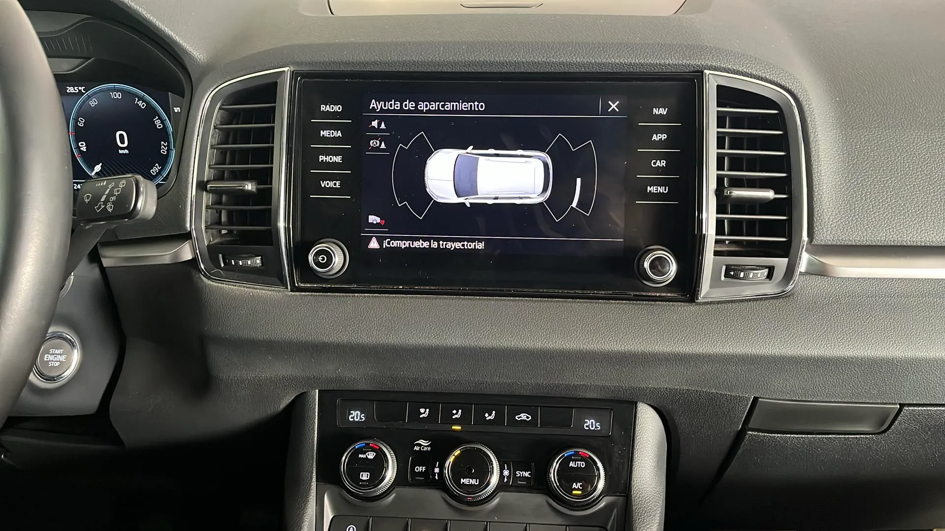 Škoda Karoq 1.0 TSI Active - foto 12
