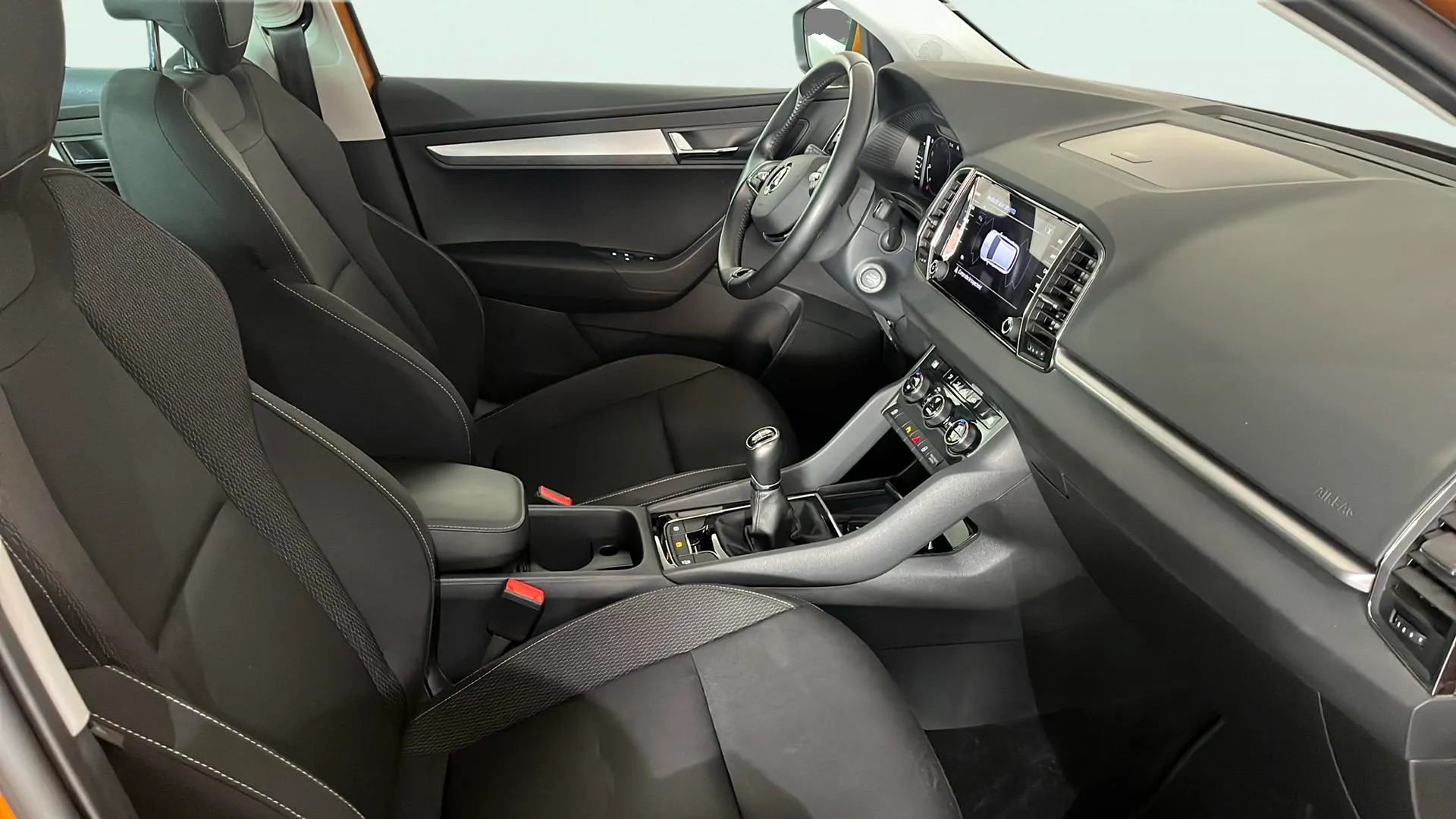 Škoda Karoq 1.0 TSI Active - foto 15
