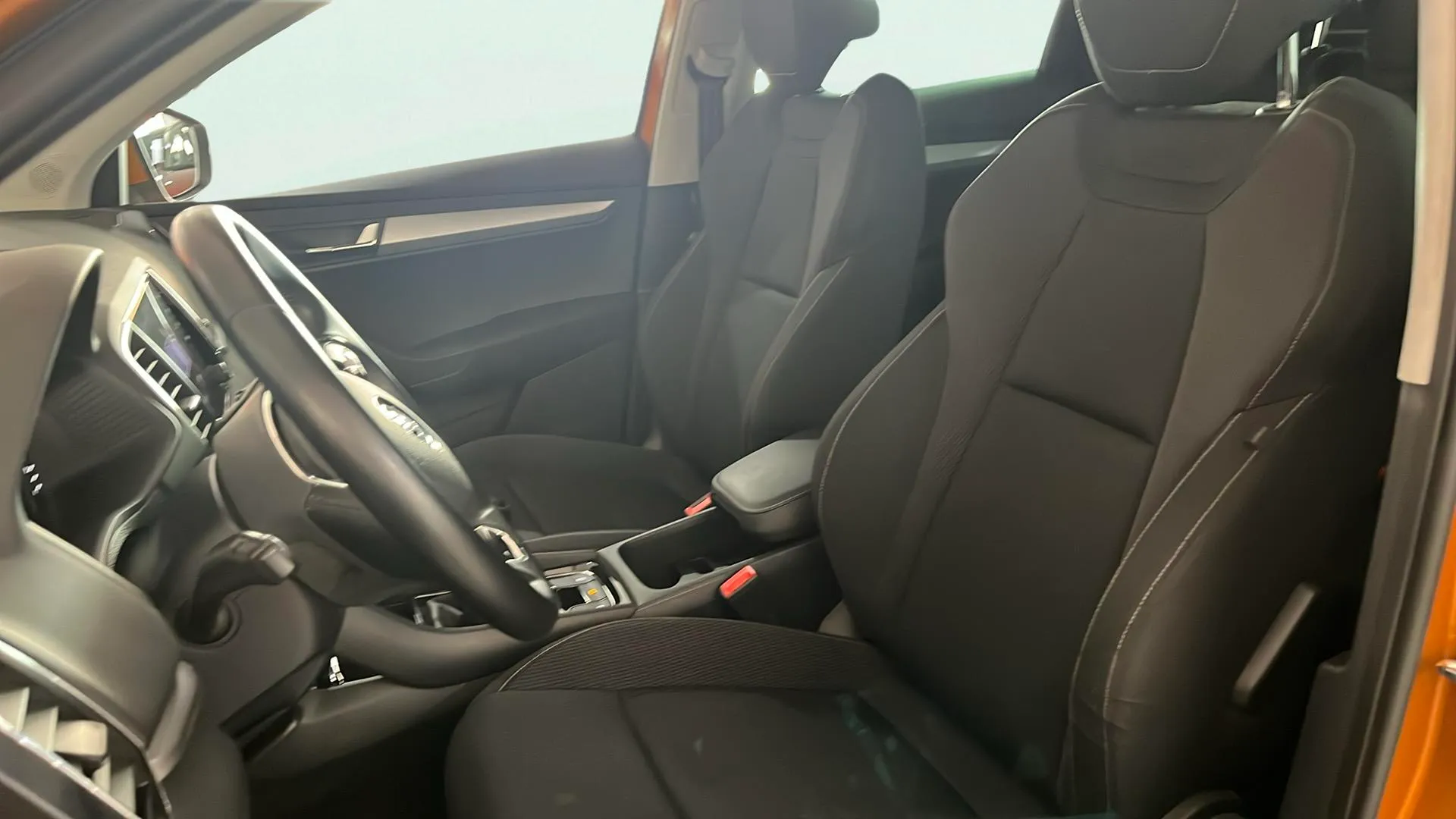 Škoda Karoq 1.0 TSI Active - foto 16
