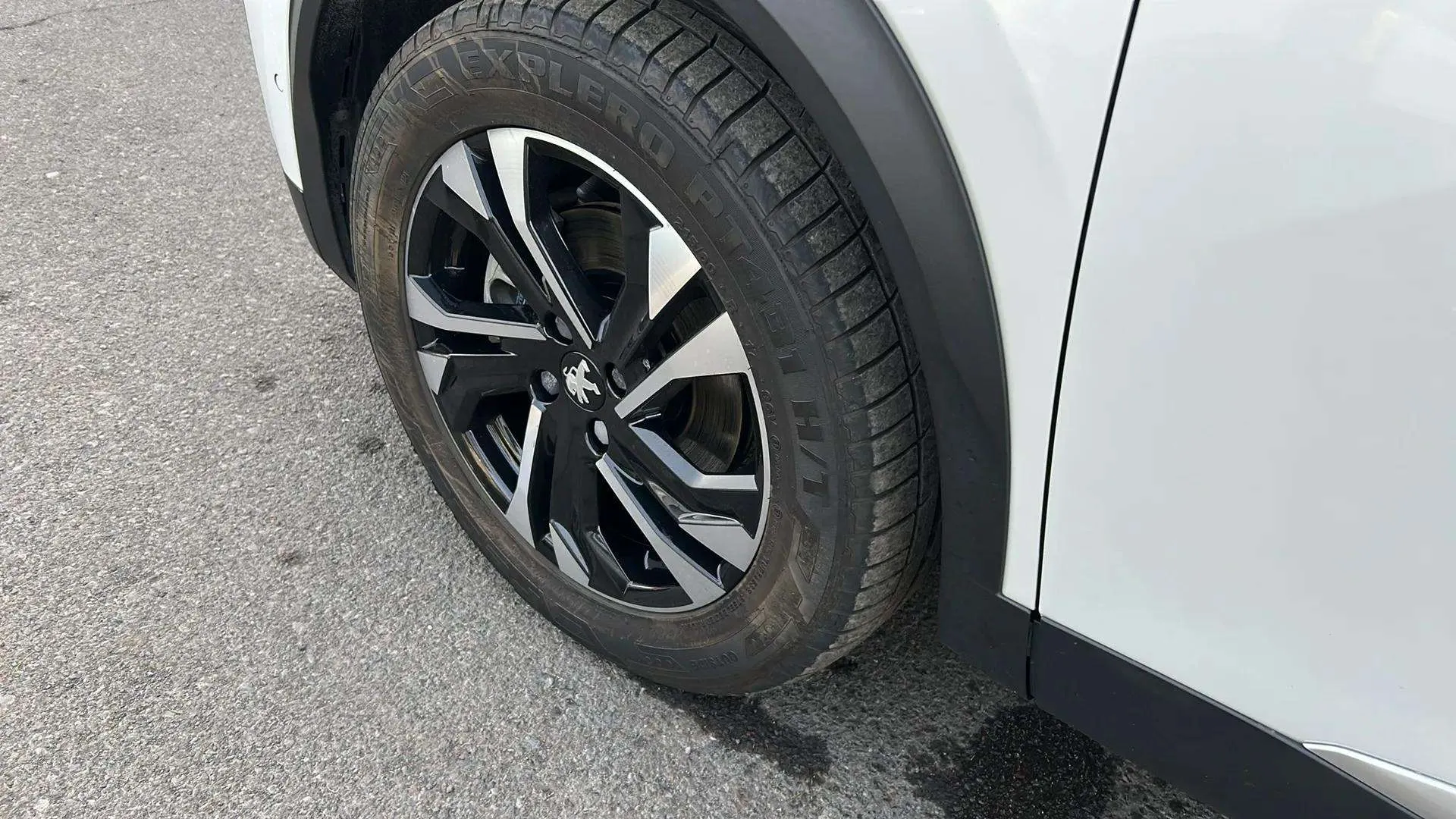Peugeot 2008 Eléctrico GT Line - foto 15