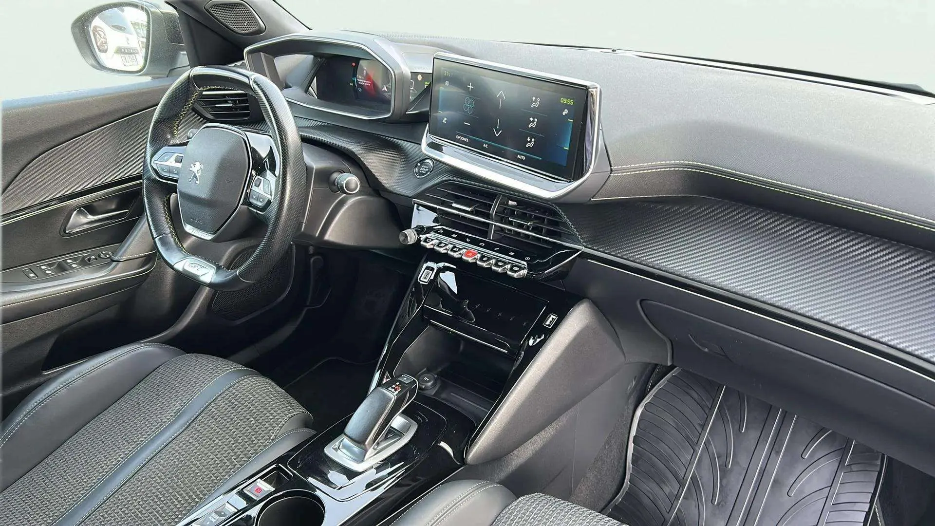 Peugeot 2008 Eléctrico GT Line - foto 18