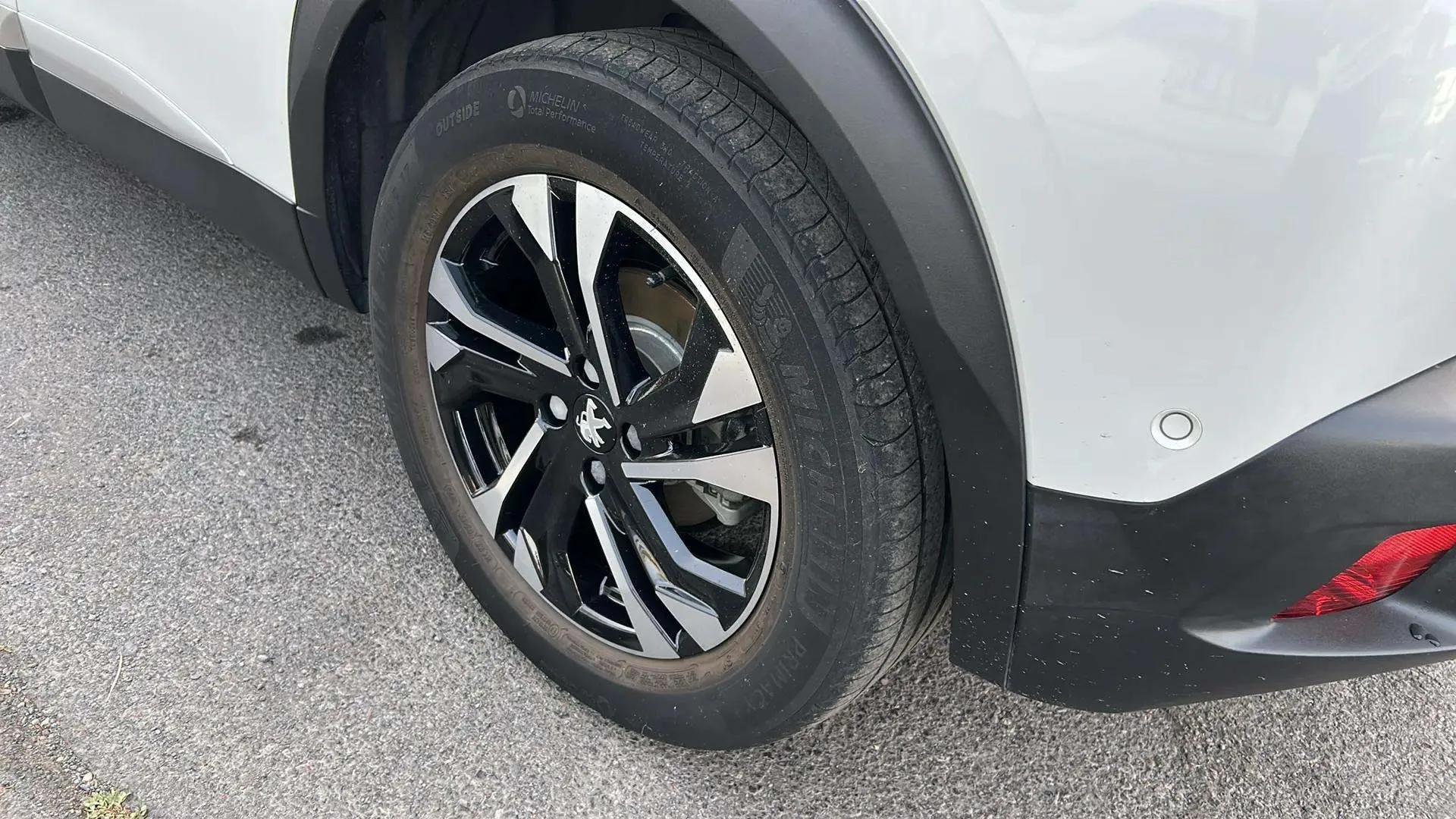 Peugeot 2008 Eléctrico GT Line - foto 14