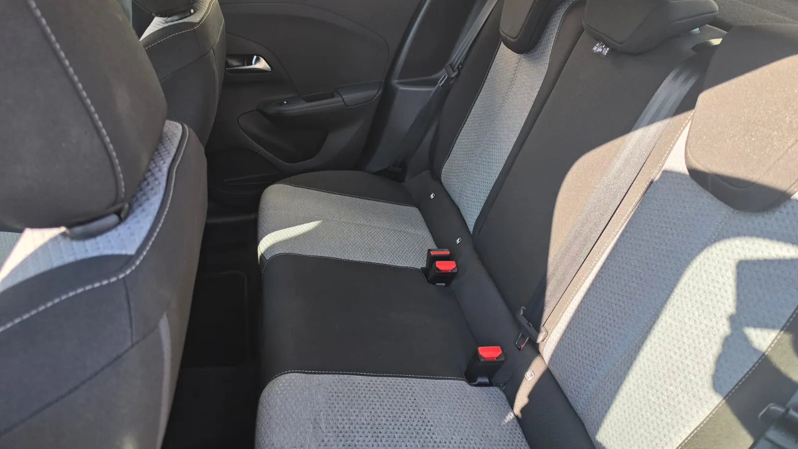 Opel Corsa 1.2 XEL Edition - foto 16