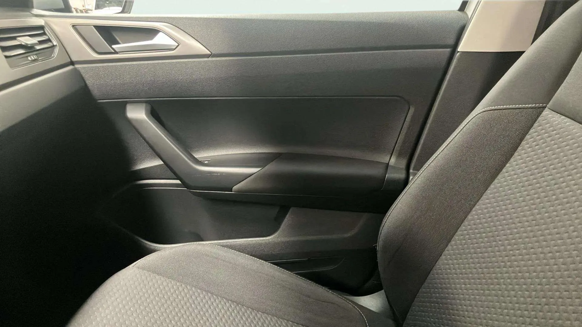 Volkswagen Polo Advance 1.0 TSI DSG - foto 18