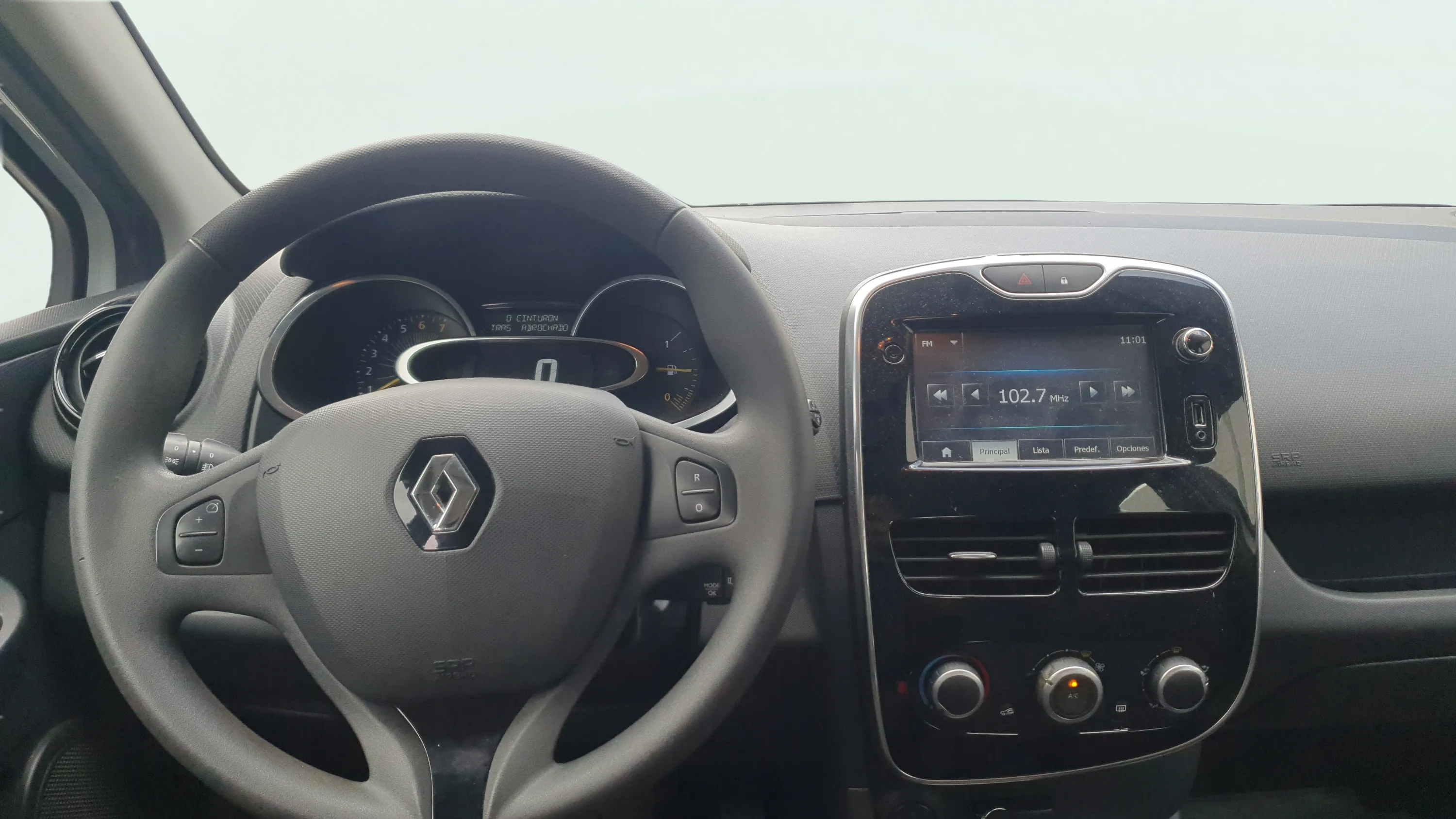 Renault Clio Authentique 1.2 16v 75 - foto 4