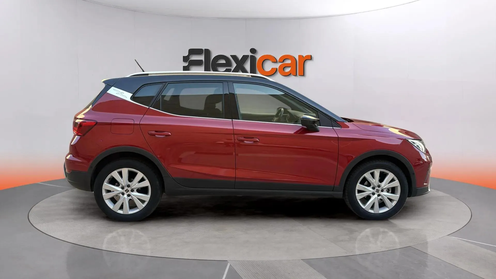SEAT Arona 1.0 TSI DSG Style - foto 2