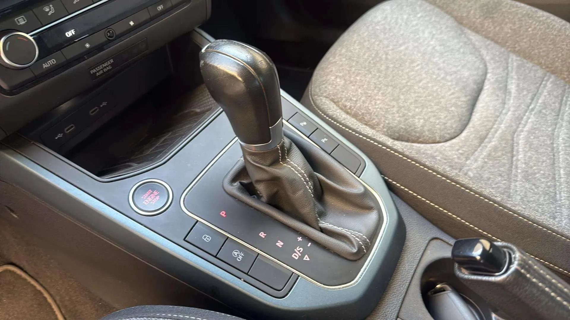 SEAT Arona 1.0 TSI DSG Style - foto 15