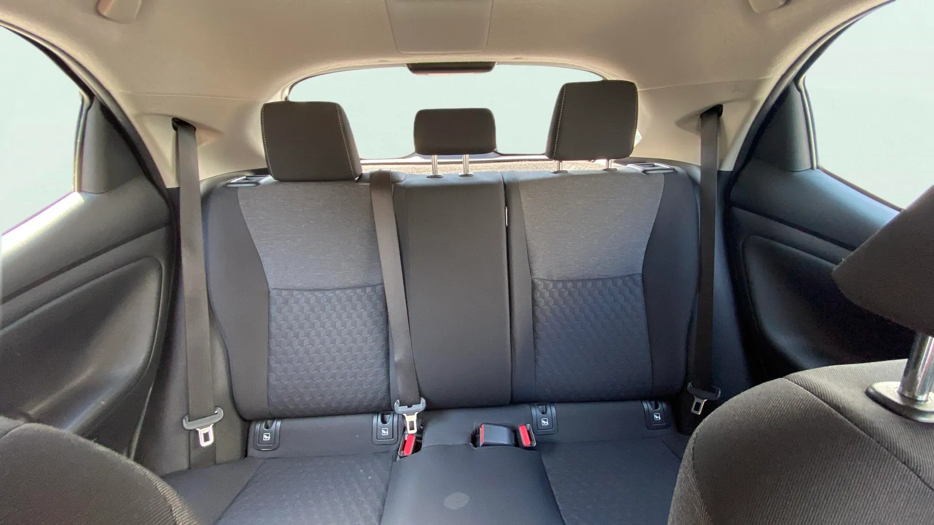 Toyota Yaris 1.5 125 S-Edition - foto 25