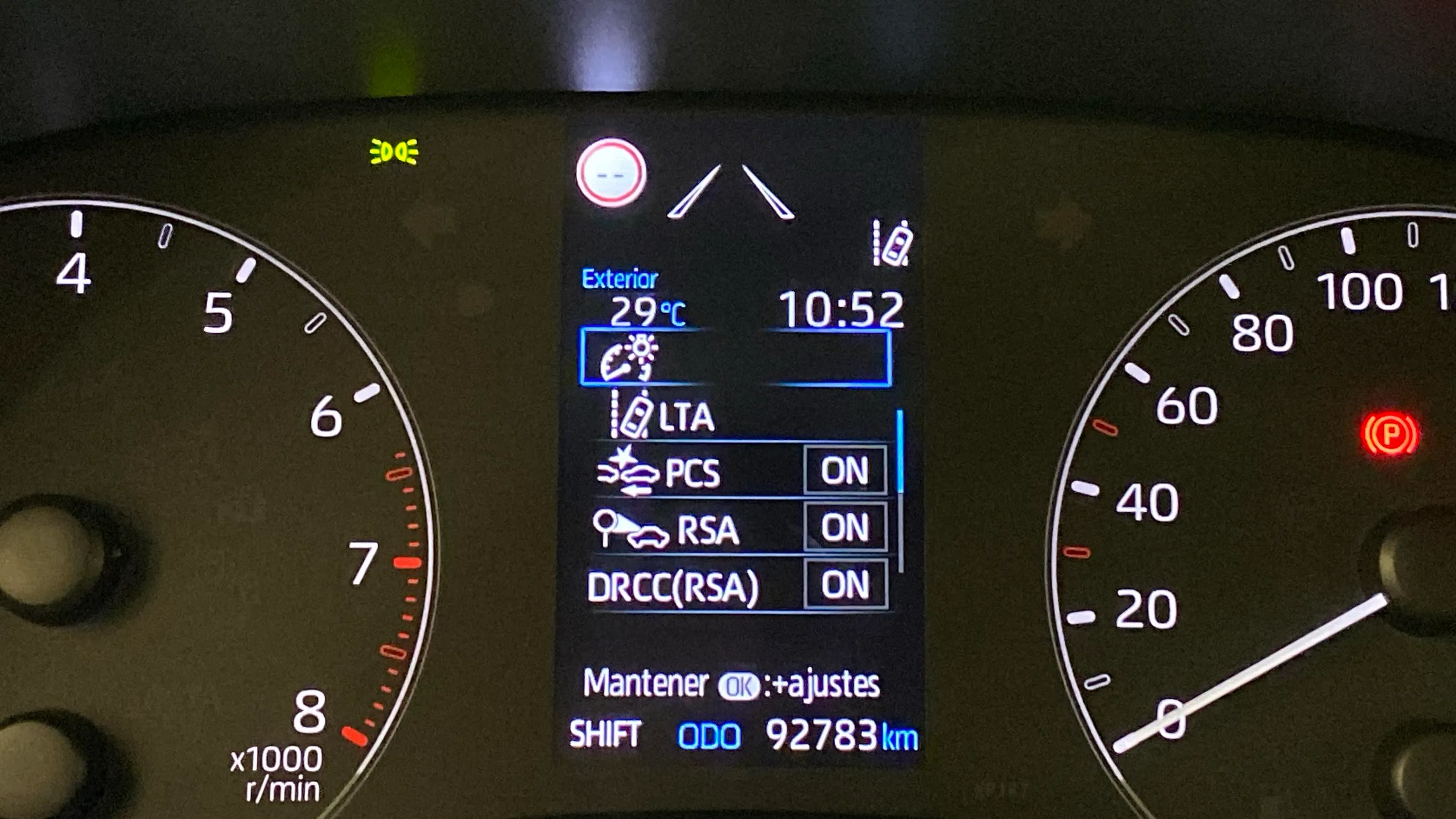 Toyota Yaris 1.0 Comfort - foto 23
