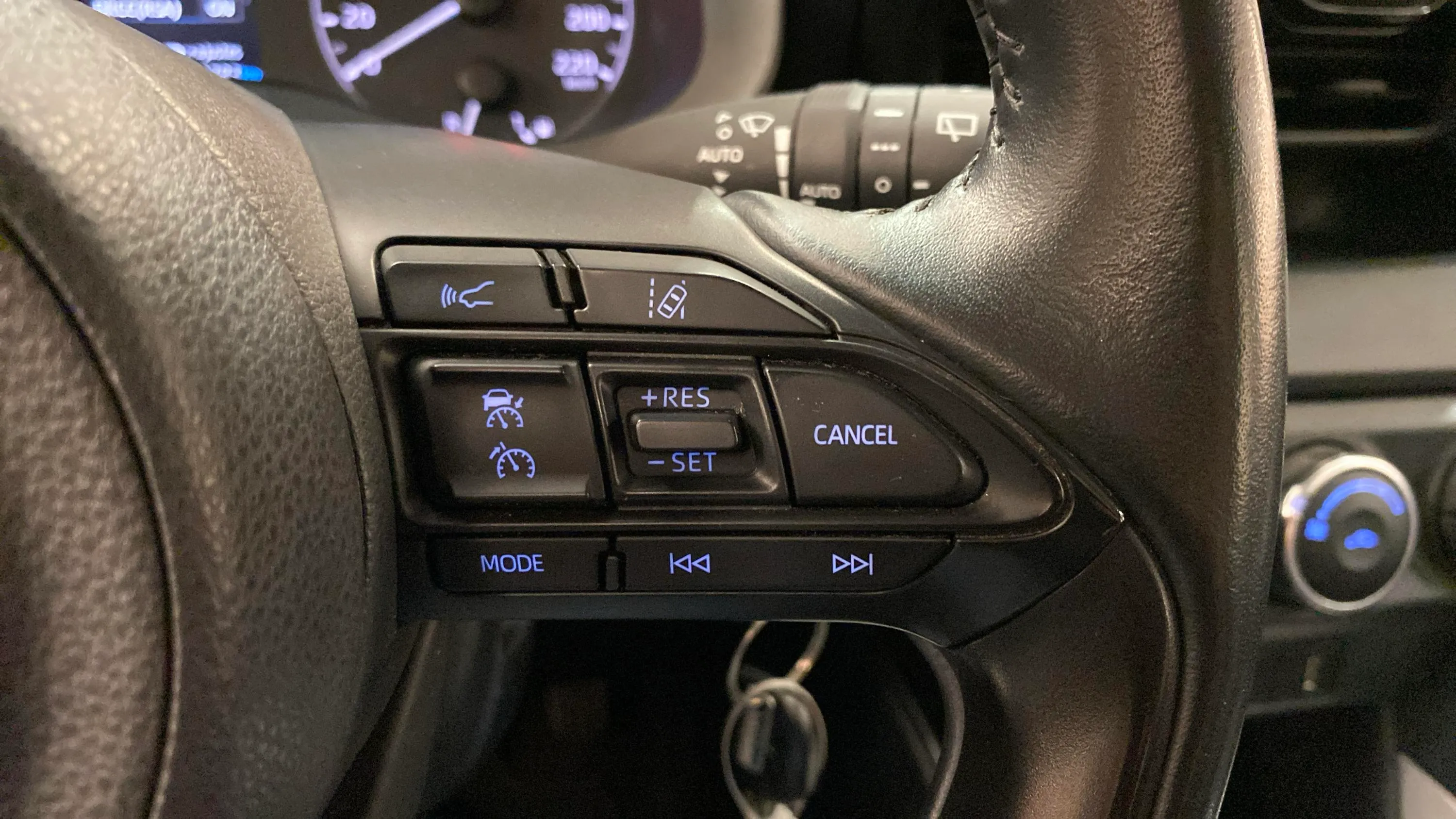 Toyota Yaris 1.0 Comfort - foto 19