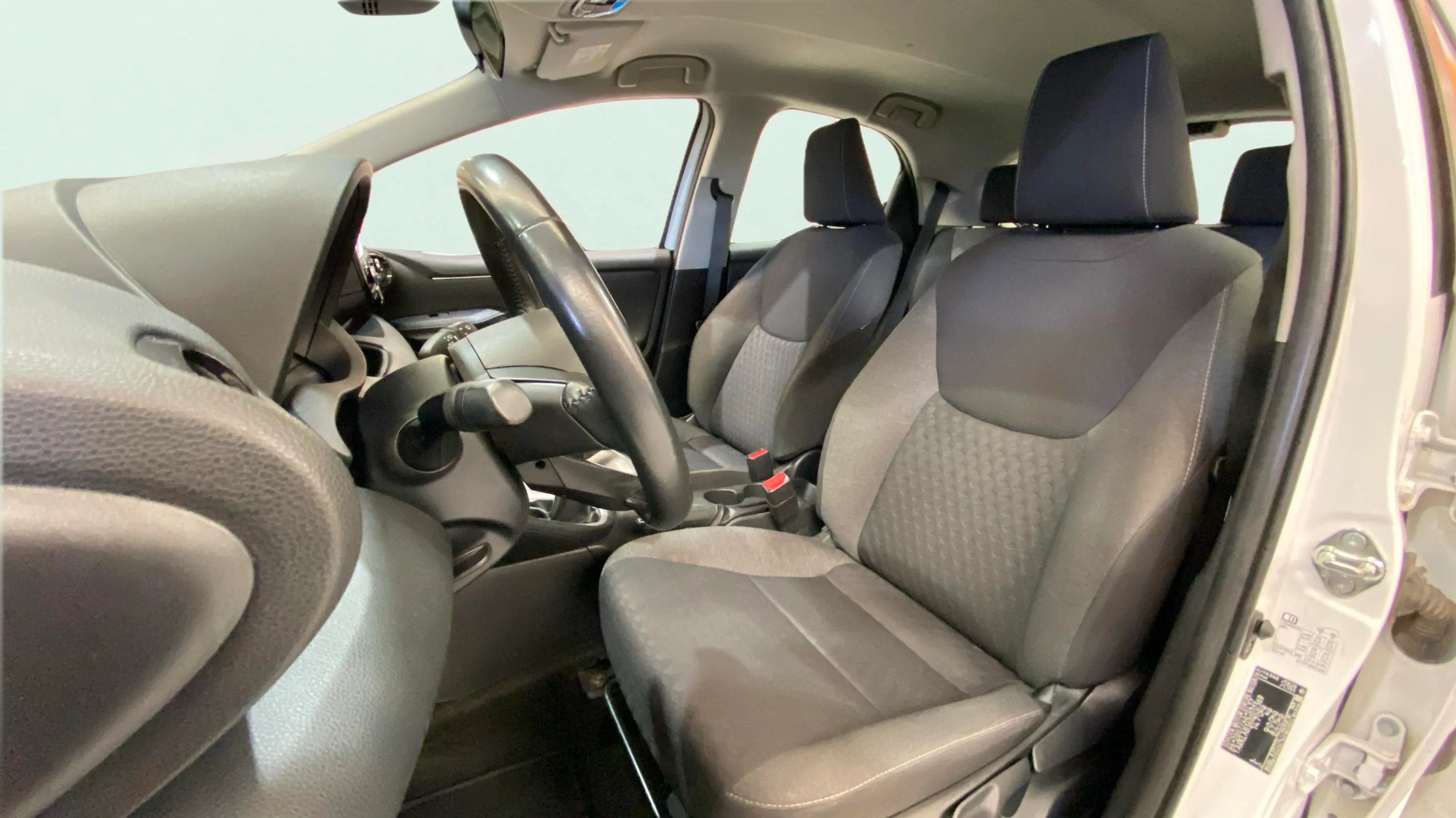 Toyota Yaris 1.0 Comfort - foto 10