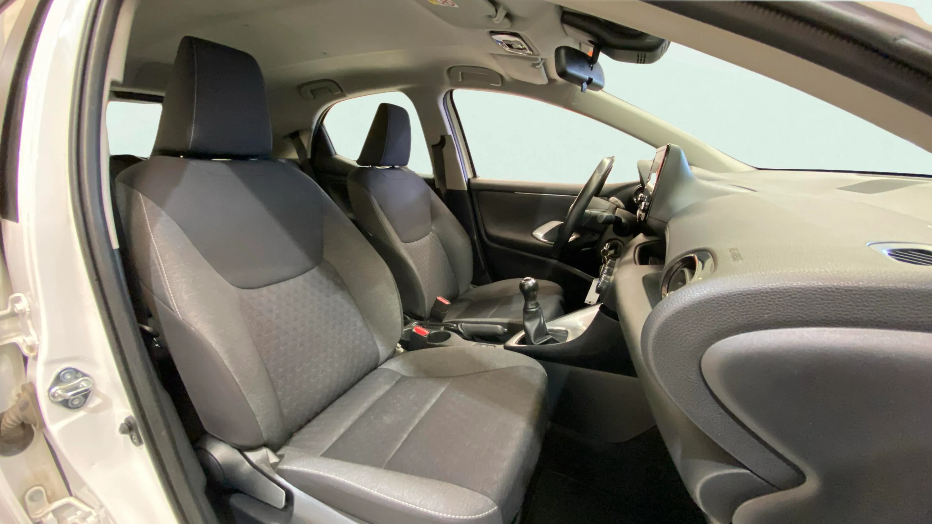Toyota Yaris 1.0 Comfort - foto 11