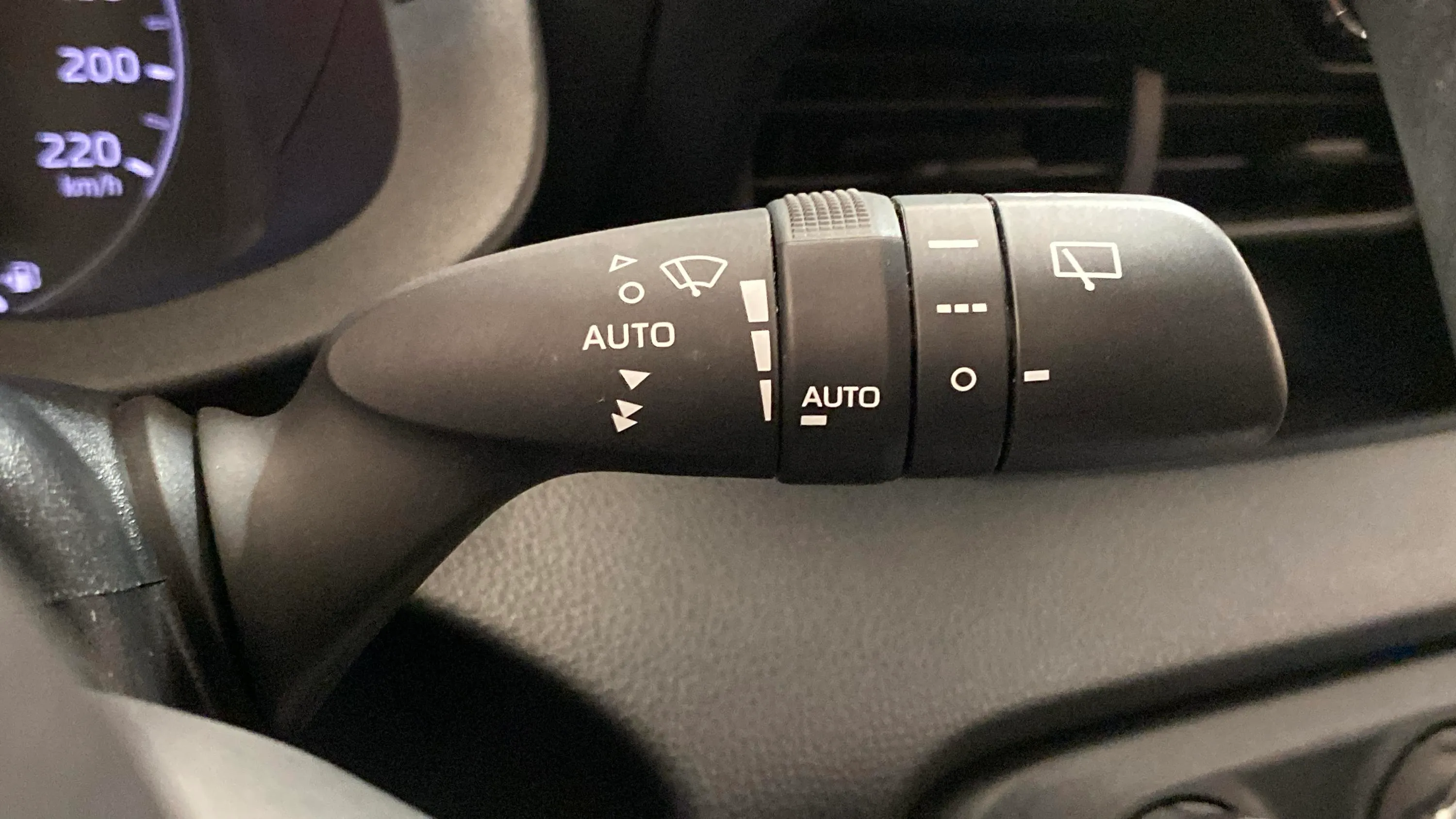 Toyota Yaris 1.0 Comfort - foto 21