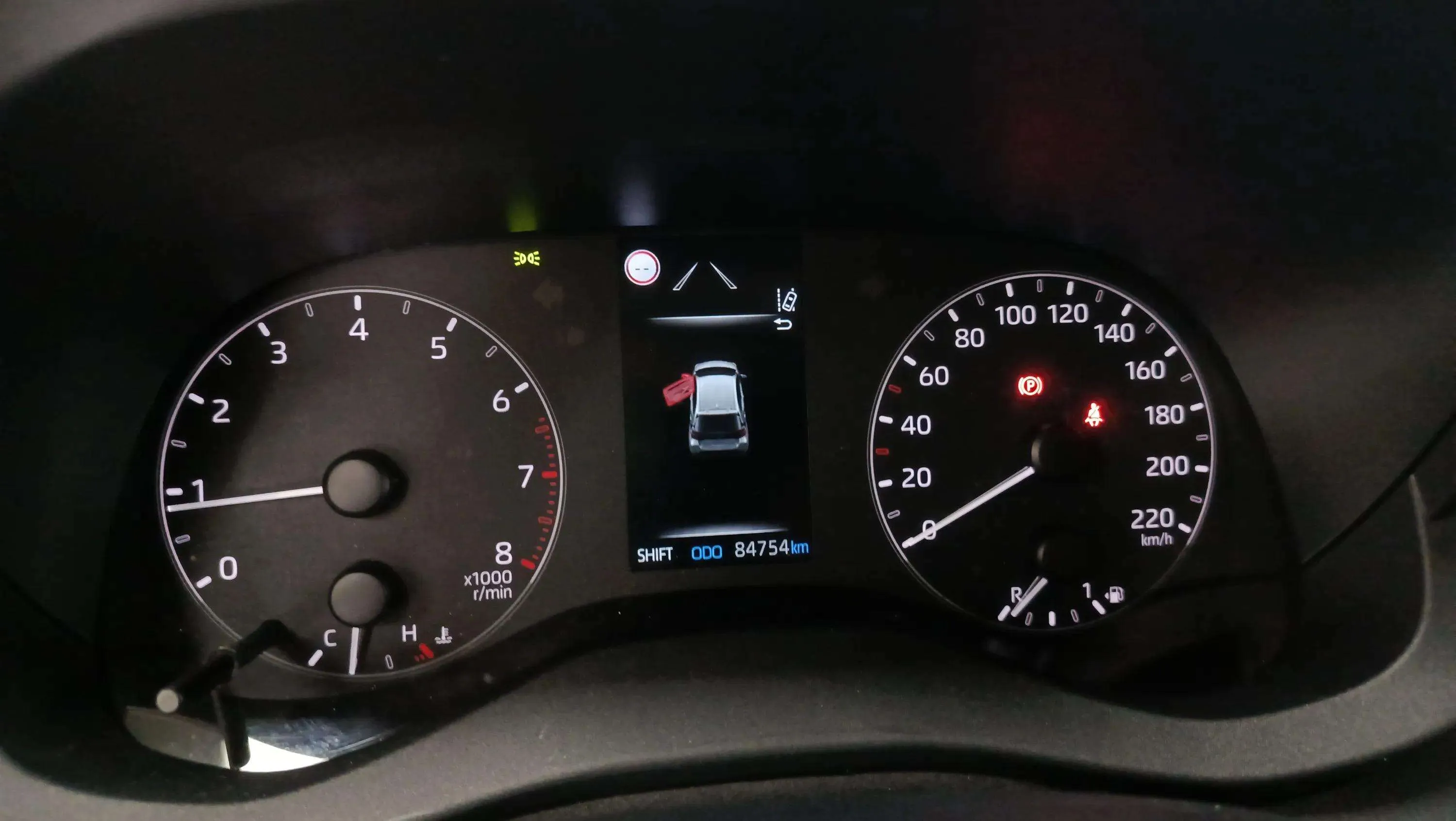 Toyota Yaris 1.0 - foto 17