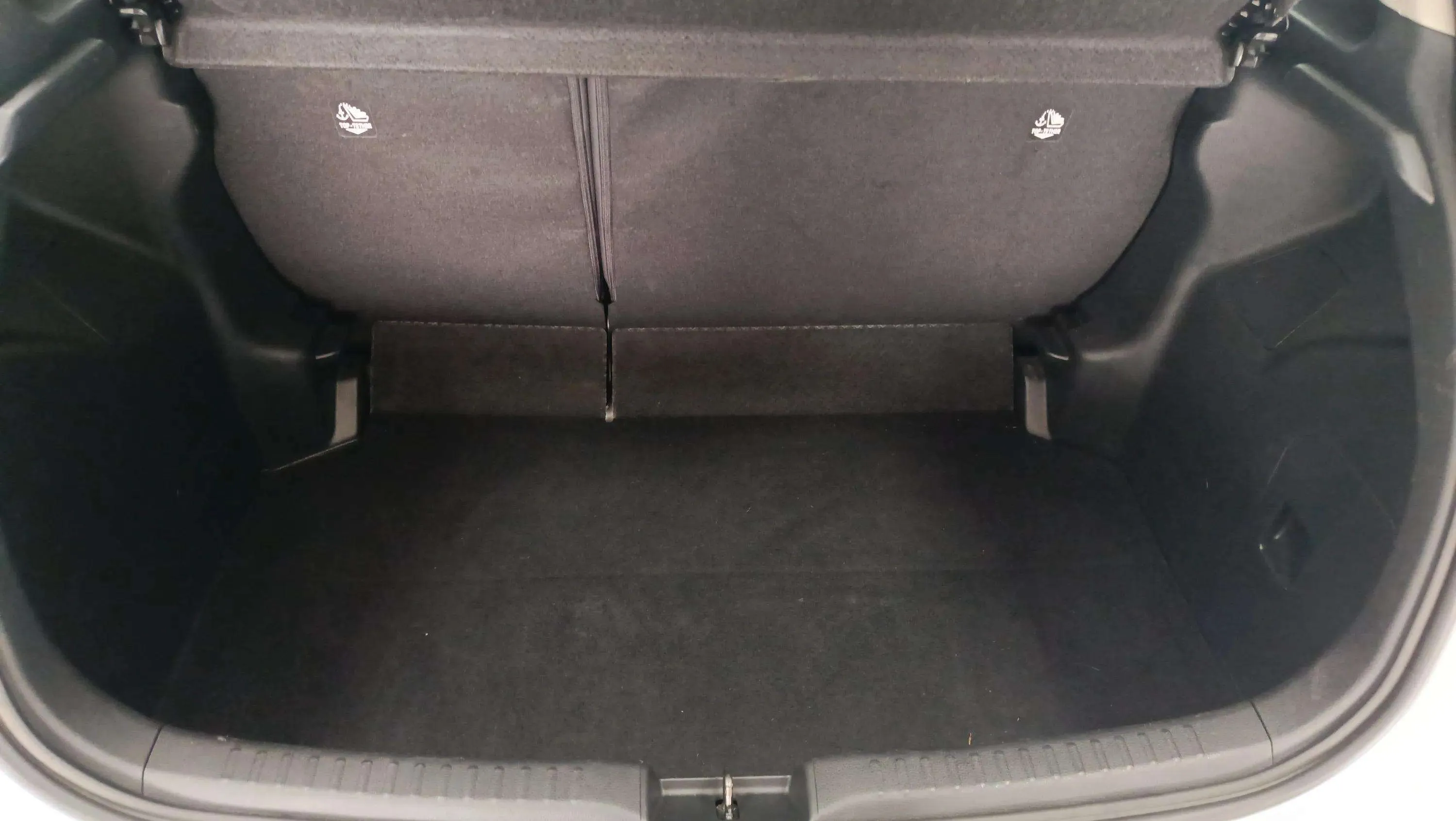 Toyota Yaris 1.0 - foto 12