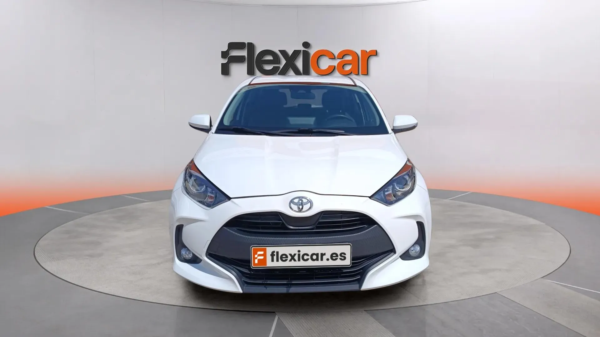Toyota Yaris 1.0 - foto 2