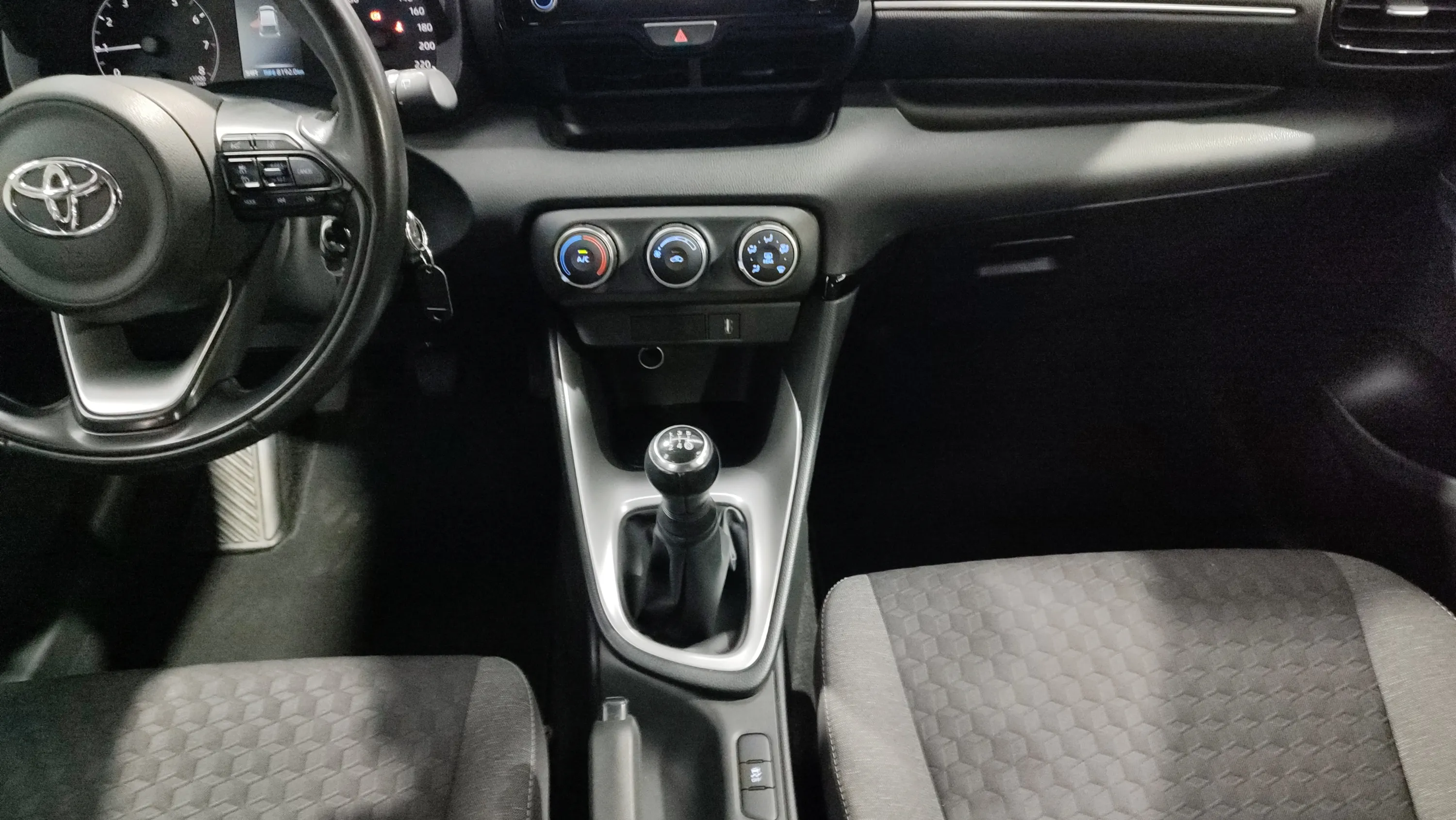 Toyota Yaris 1.5 125 S-Edition - foto 11