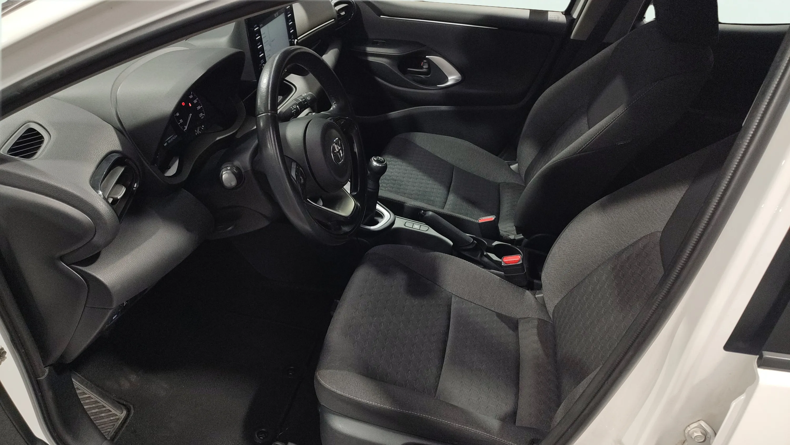 Toyota Yaris 1.5 125 S-Edition - foto 17