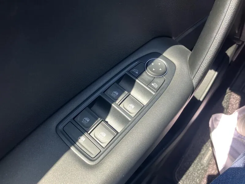 Renault Captur TCe Equilibre - foto 27