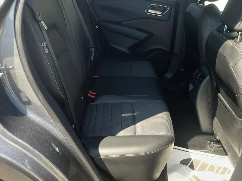 Nissan Qashqai DIG-T mHEV Xtronic Tekna - foto 30
