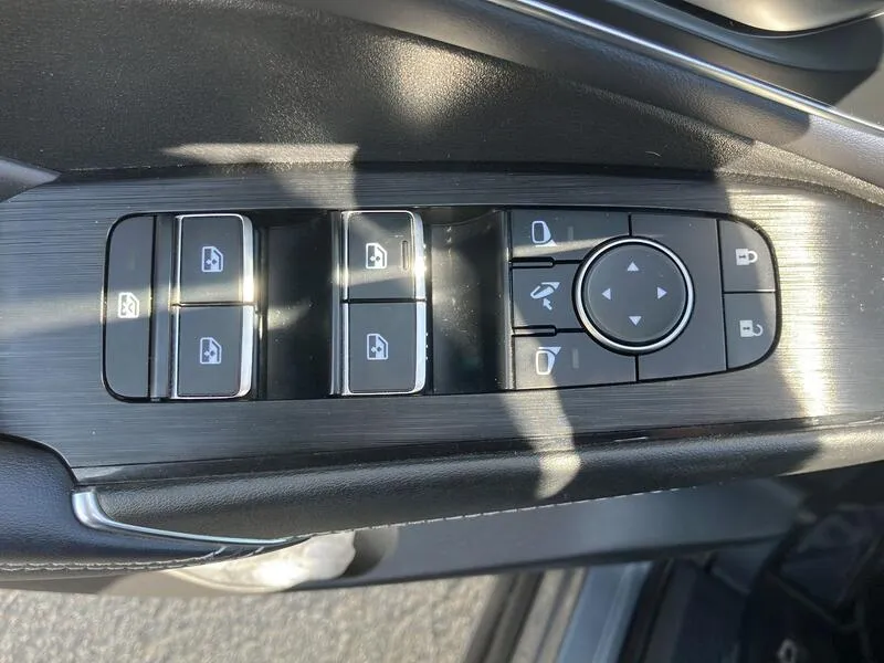 Nissan Qashqai DIG-T mHEV Xtronic Tekna - foto 36