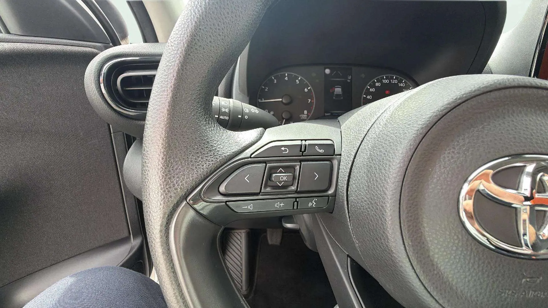Toyota Yaris 1.5 125 S-Edition - foto 12