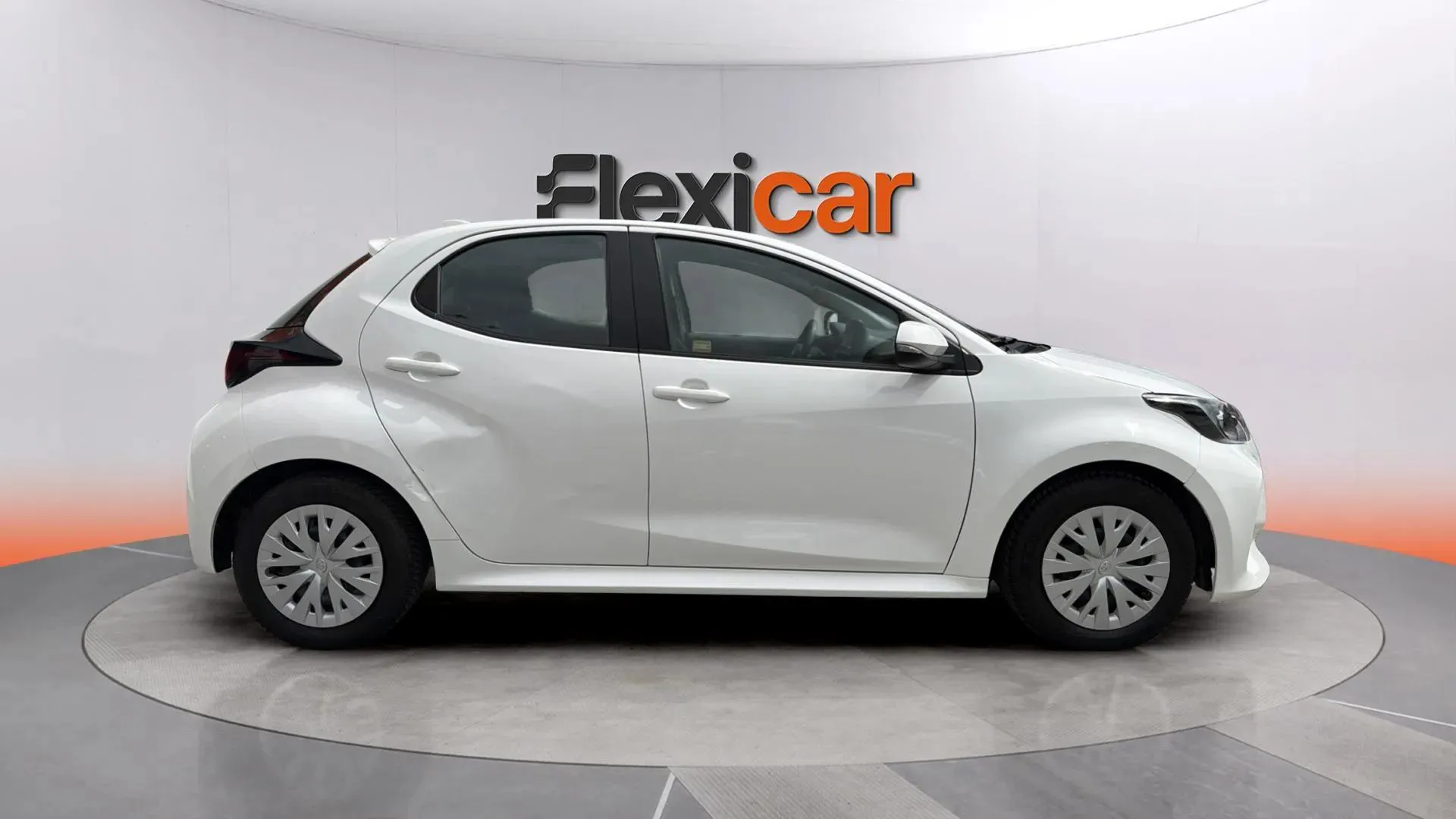 Toyota Yaris 1.5 125 S-Edition - foto 8