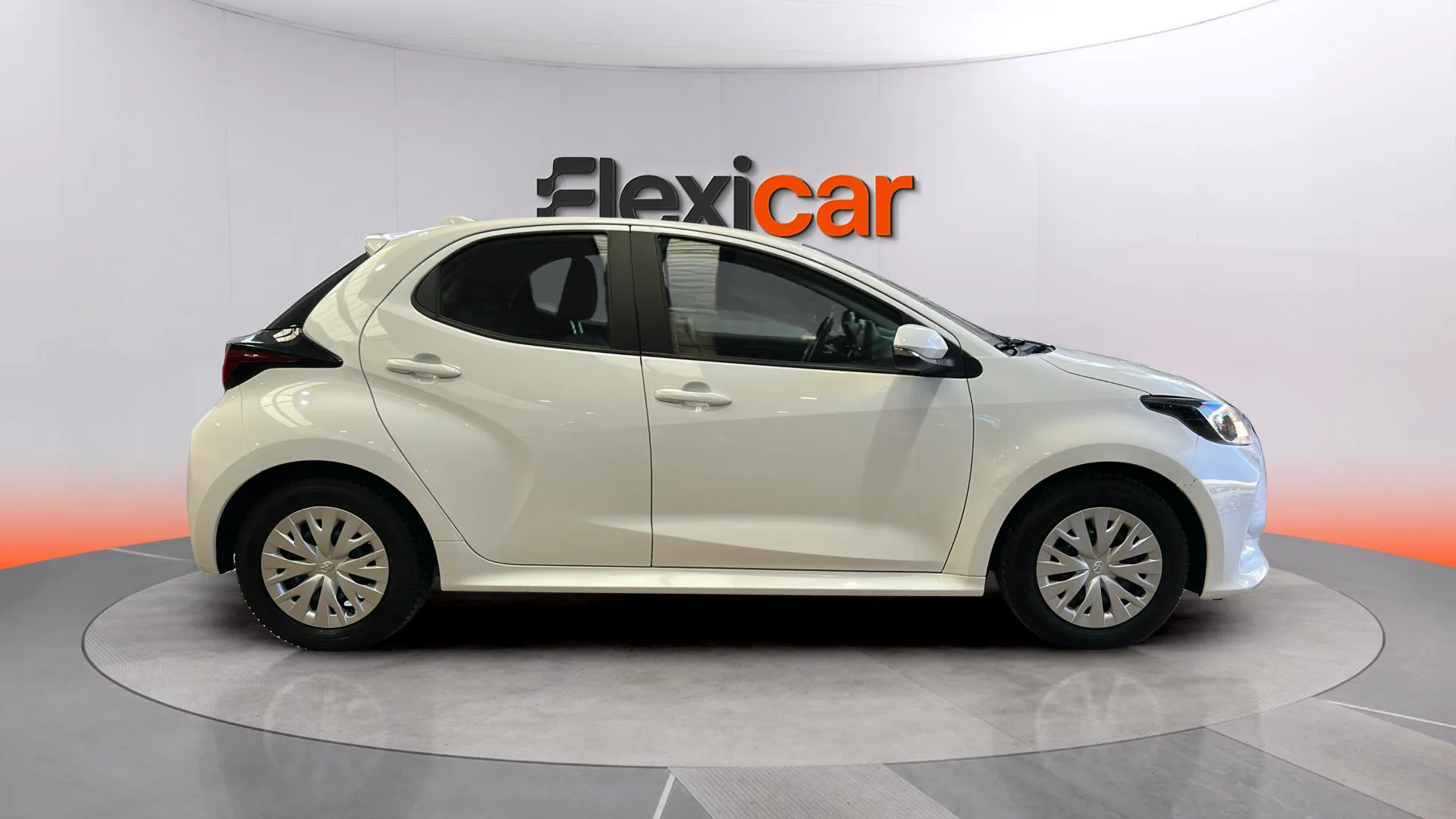 Toyota Yaris 1.5 125 S-Edition - foto 8