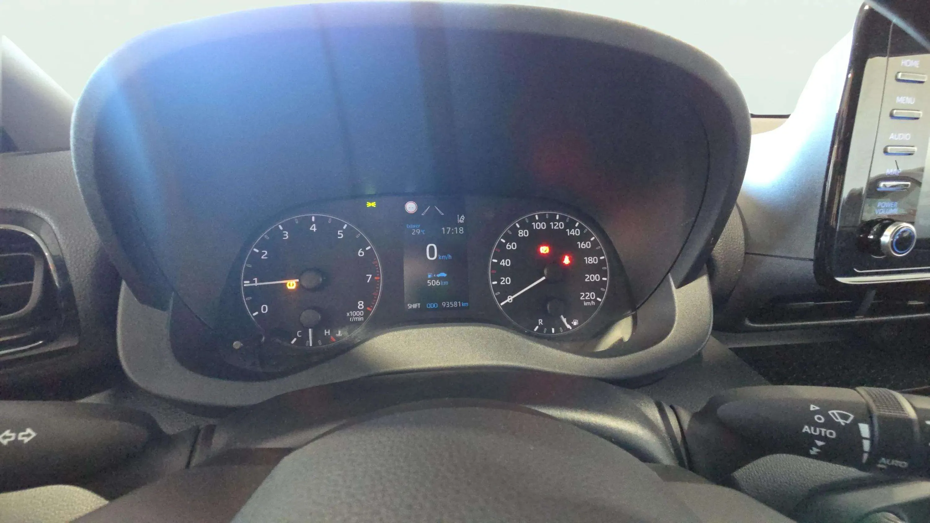 Toyota Yaris 1.0 70 Active - foto 12