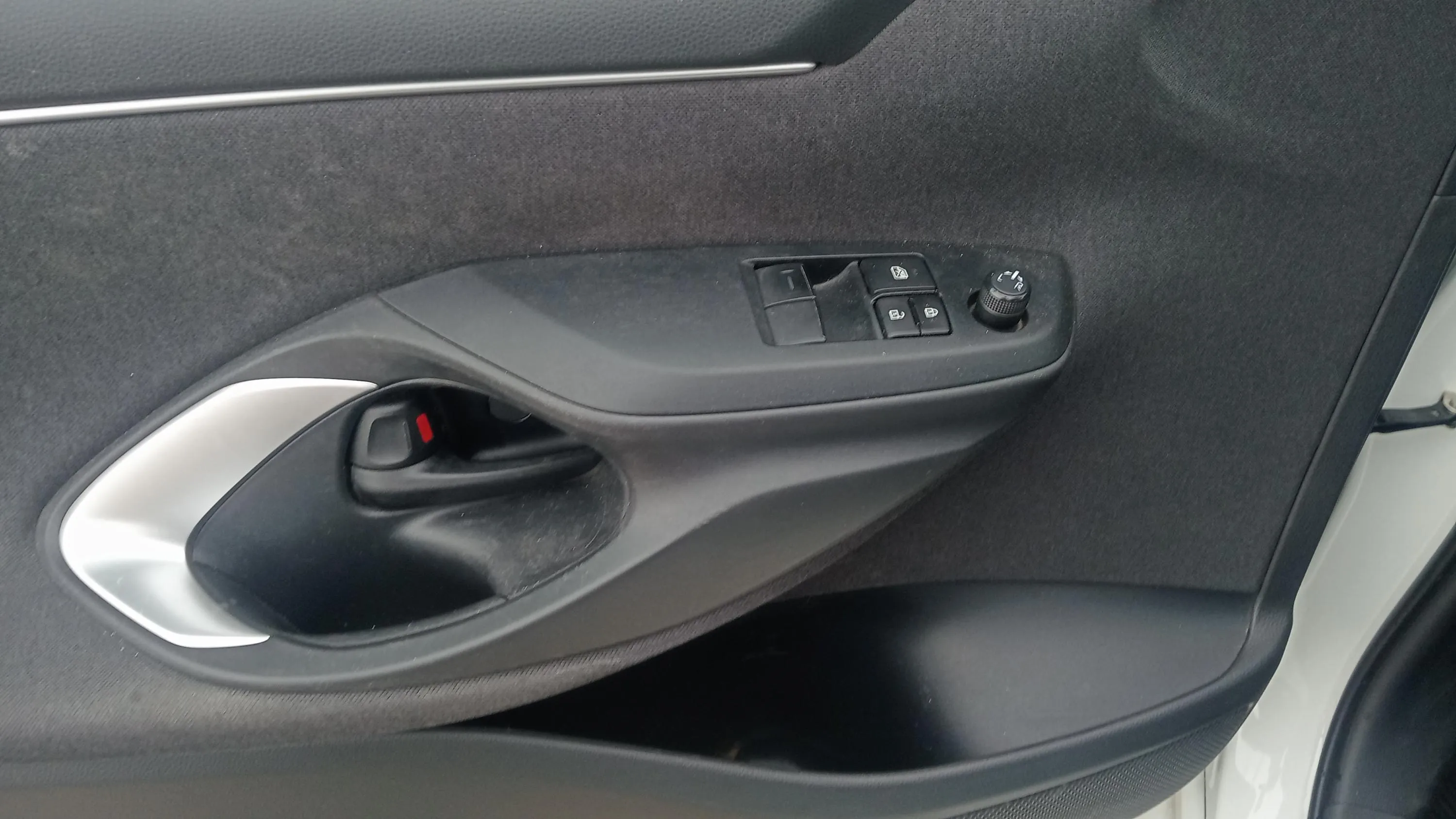 Toyota Yaris 1.5 125 S-Edition - foto 19