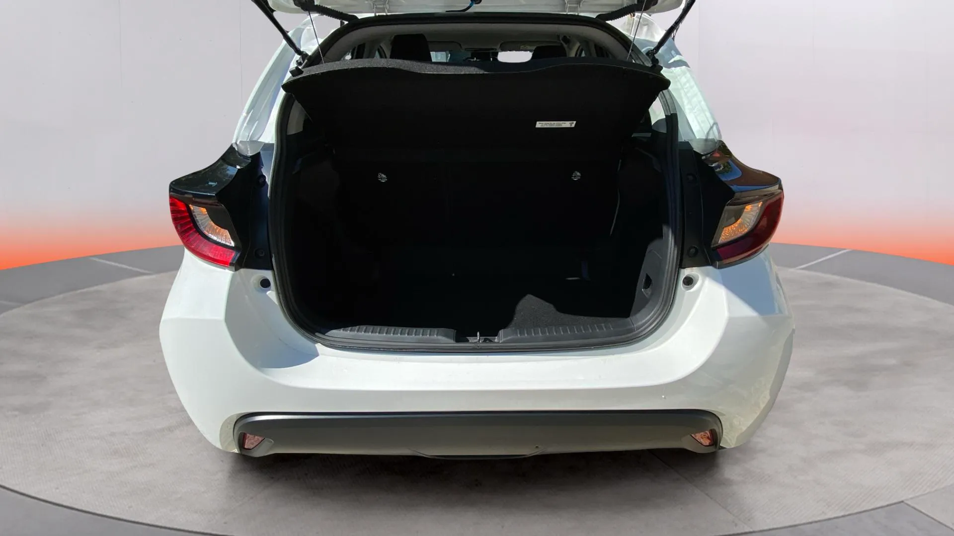 Toyota Yaris 1.0 70 Active - foto 15