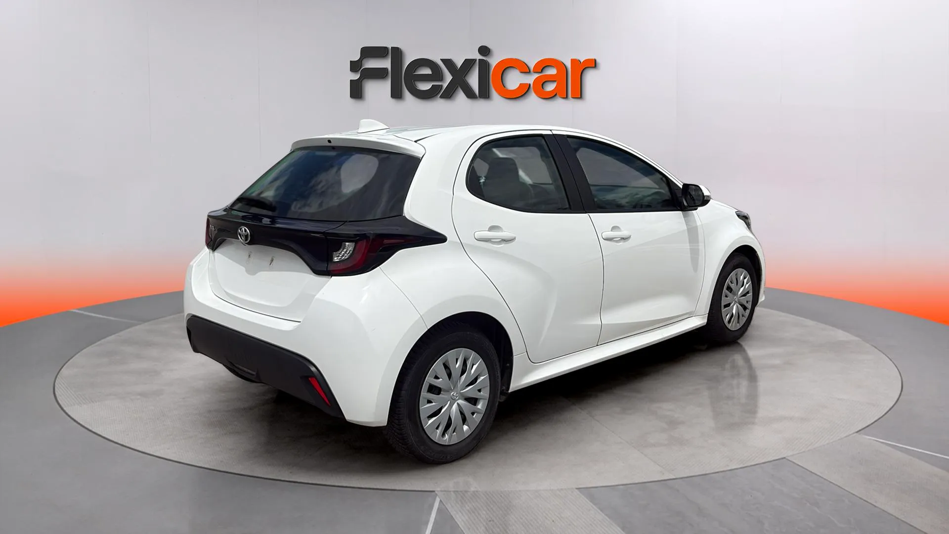 Toyota Yaris 1.0 Confort - foto 4