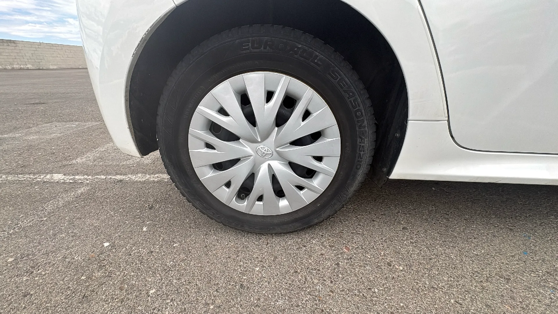 Toyota Yaris 1.0 Confort - foto 27