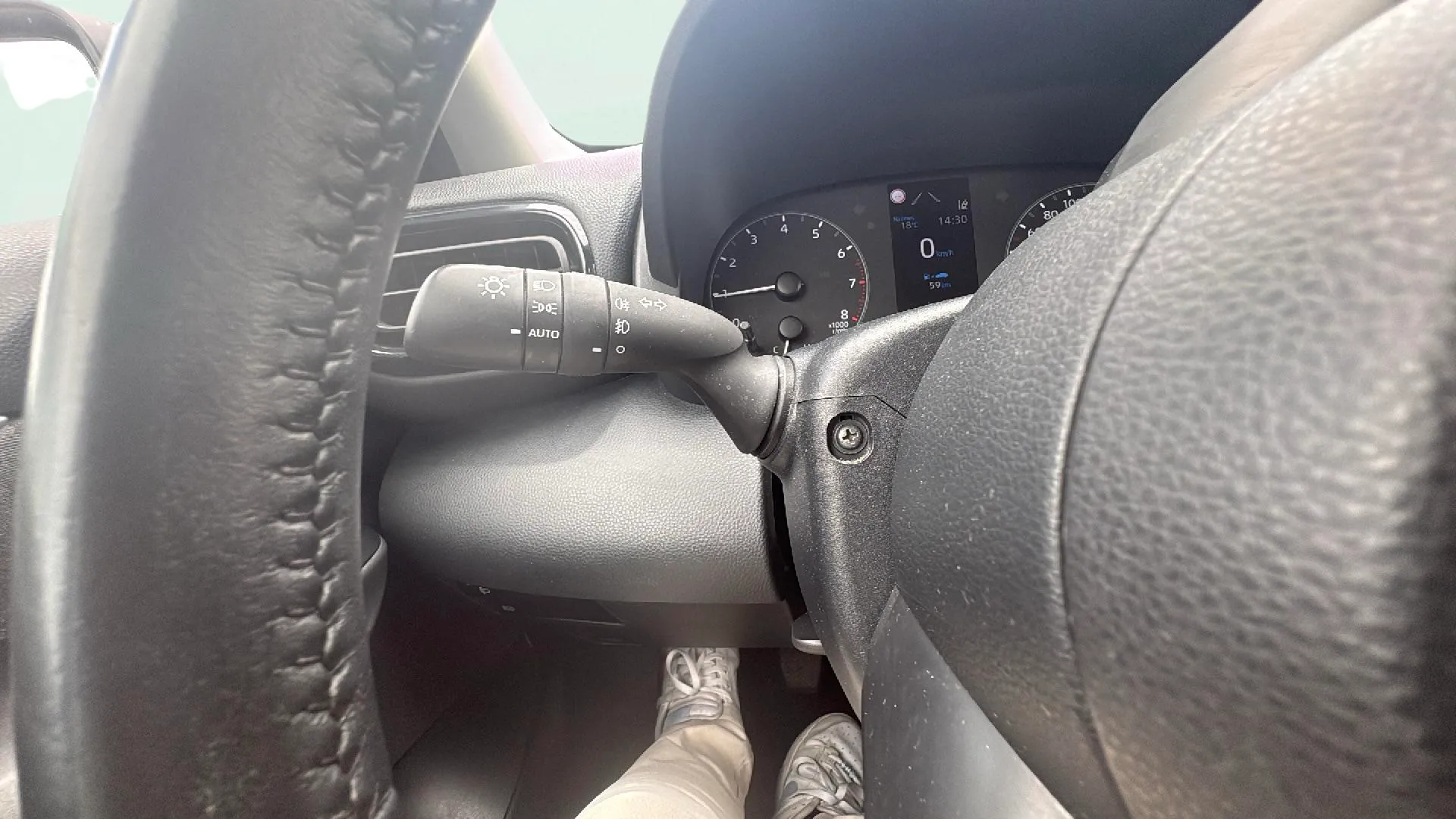 Toyota Yaris 1.0 Confort - foto 15