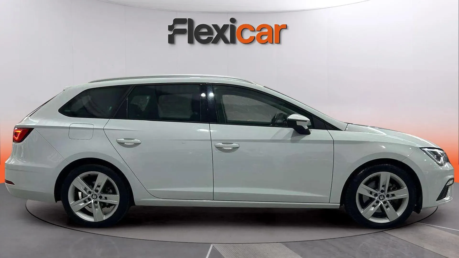 SEAT León ST 1.8 TSI FR Plus - foto 8