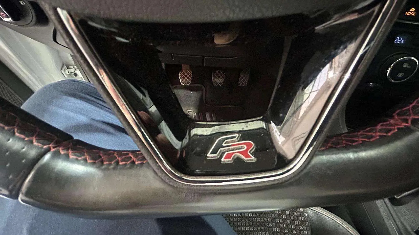 SEAT León ST 1.8 TSI FR Plus - foto 27
